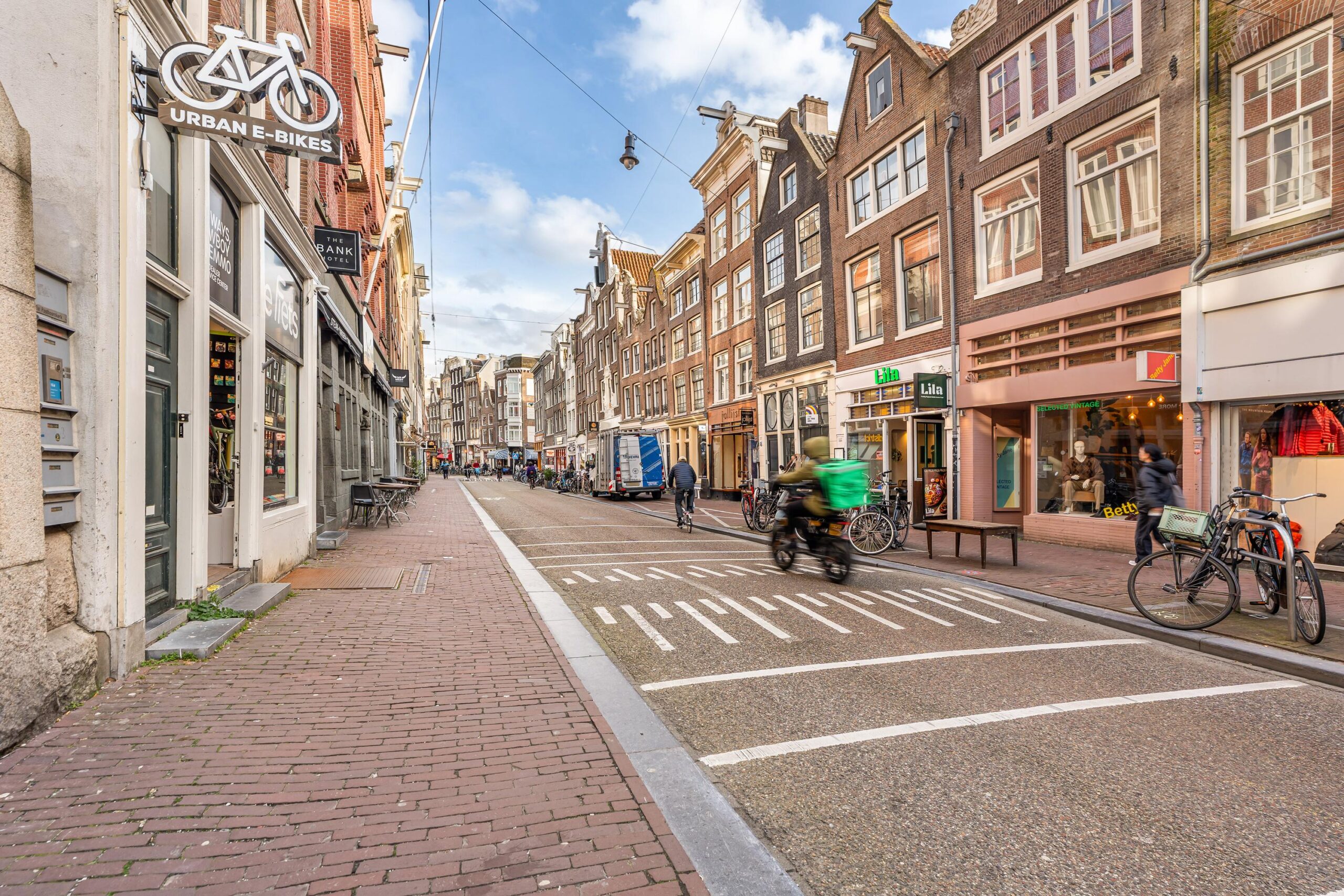 Haarlemmerstraat 125 B in AMSTERDAM-16