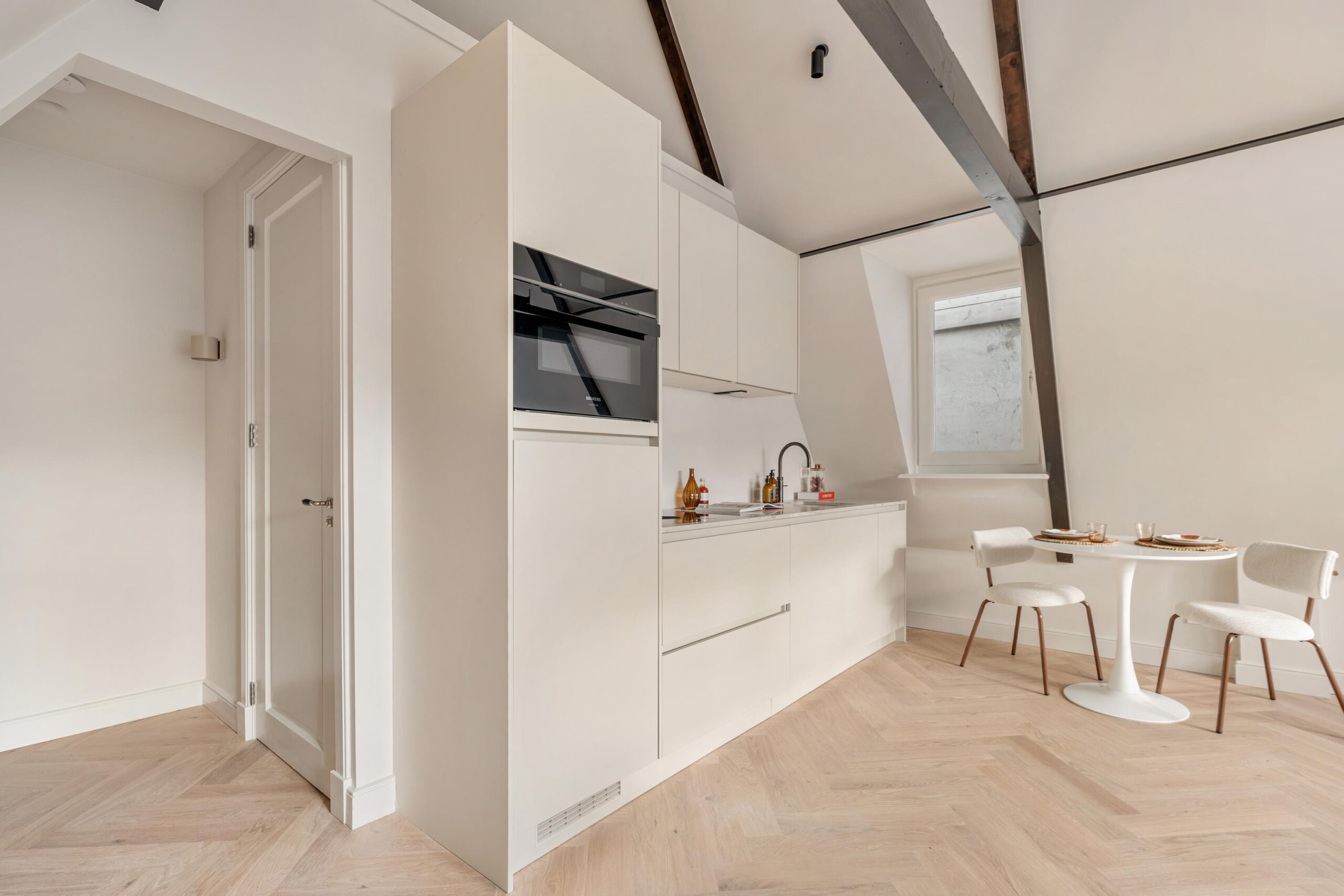 Haarlemmerstraat 125 L in AMSTERDAM-10