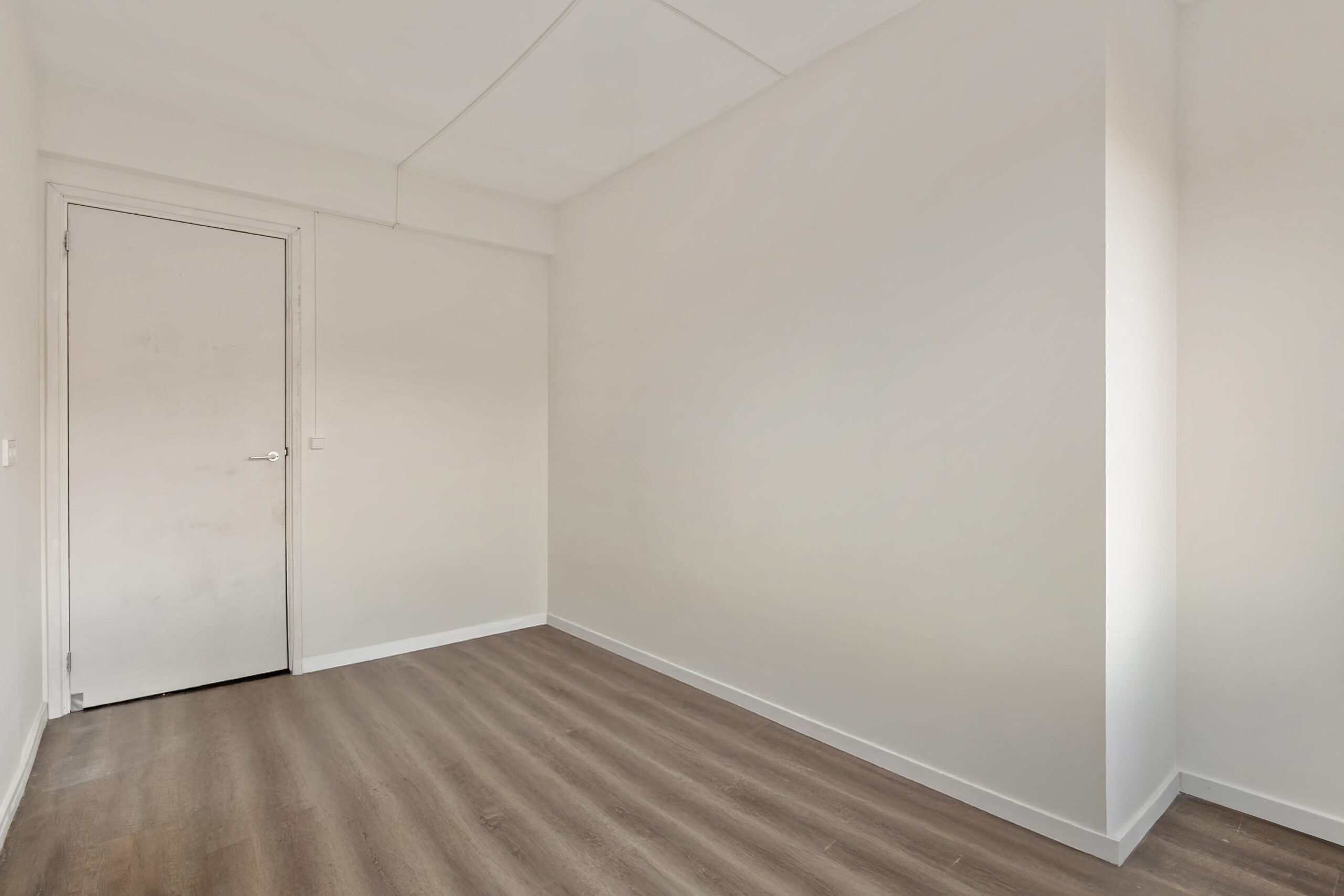 Van Nijenrodeweg 488 in AMSTERDAM-16