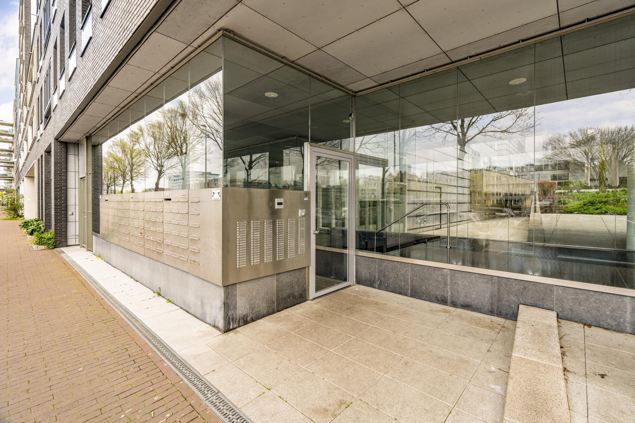 Westerdok 86 in AMSTERDAM-13