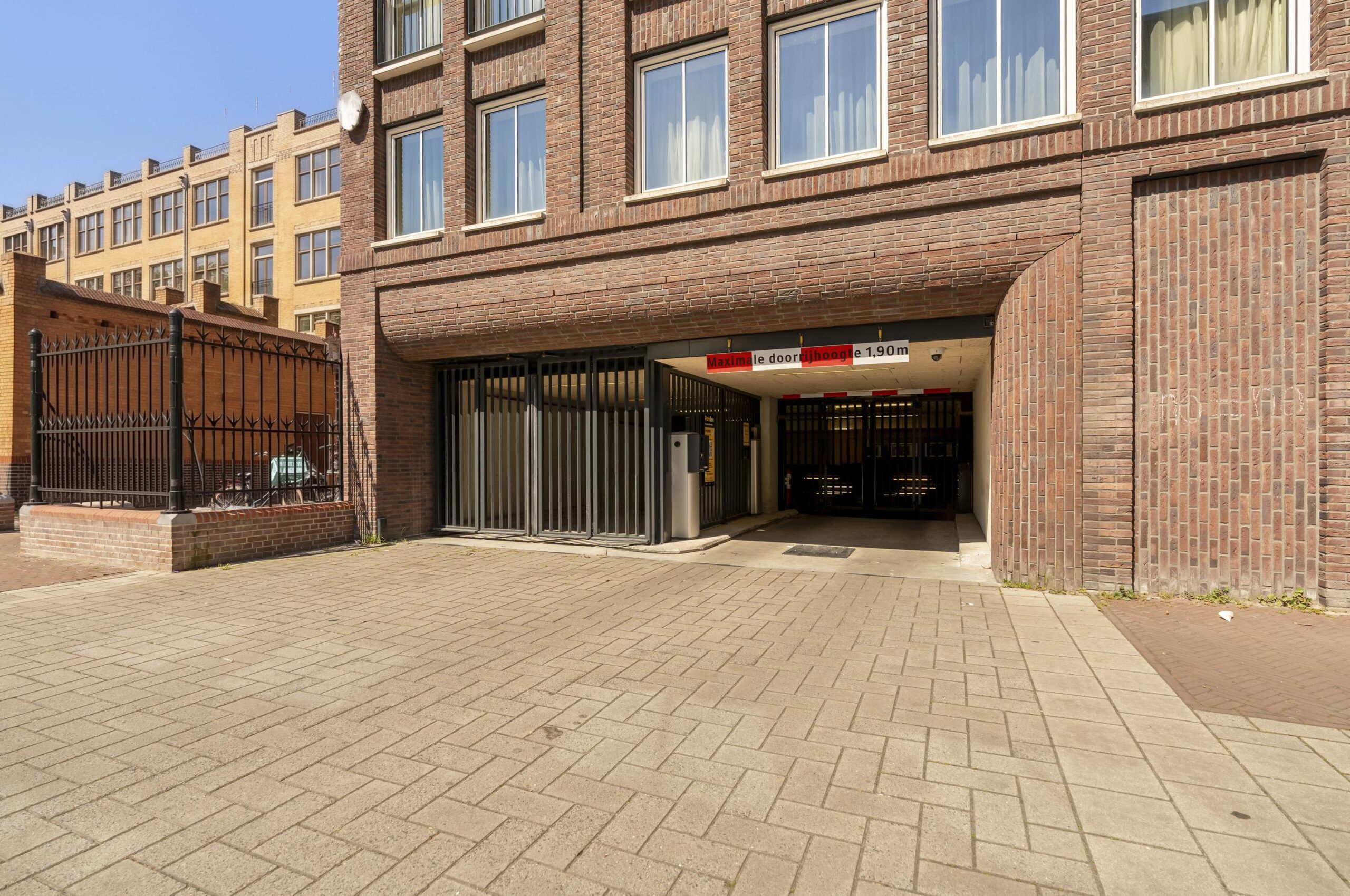 Amsteldijk 64 1 in AMSTERDAM-30