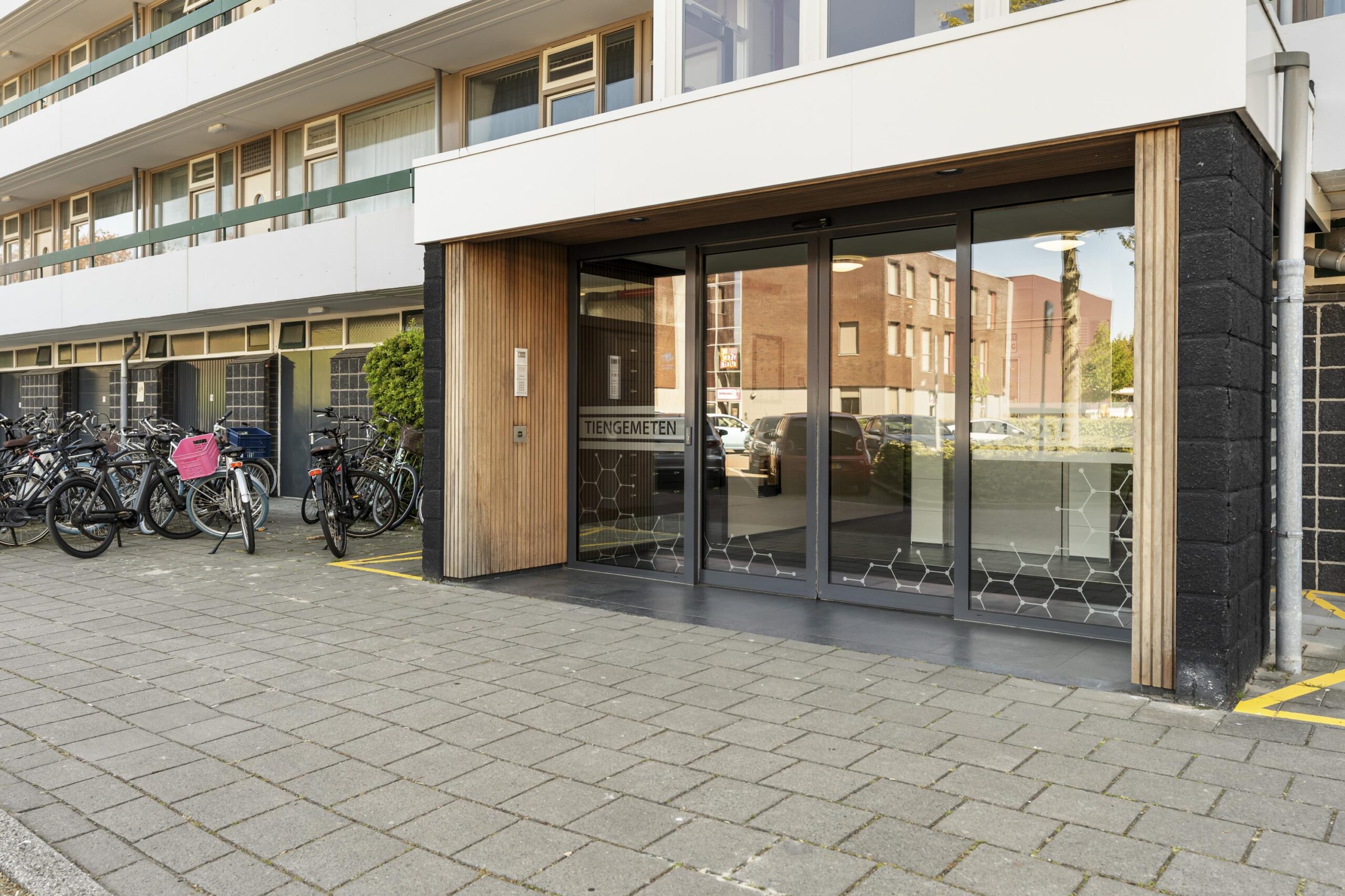 Tiengemeten 97 in AMSTELVEEN-27