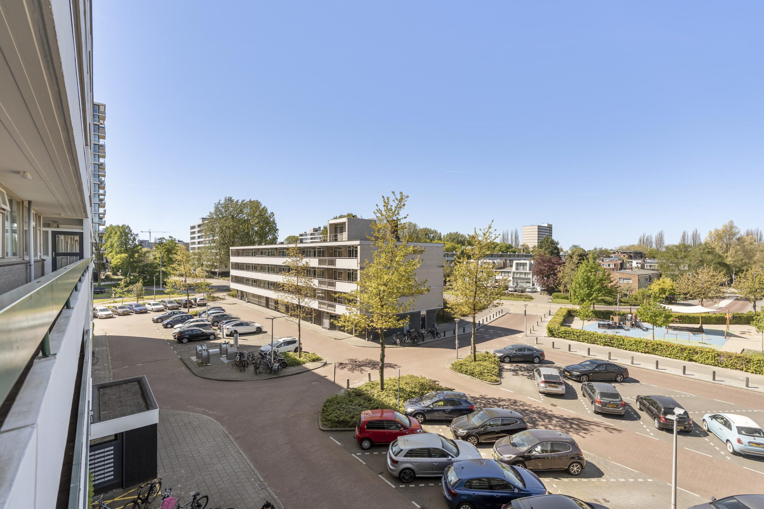 Tiengemeten 97 in AMSTELVEEN-4