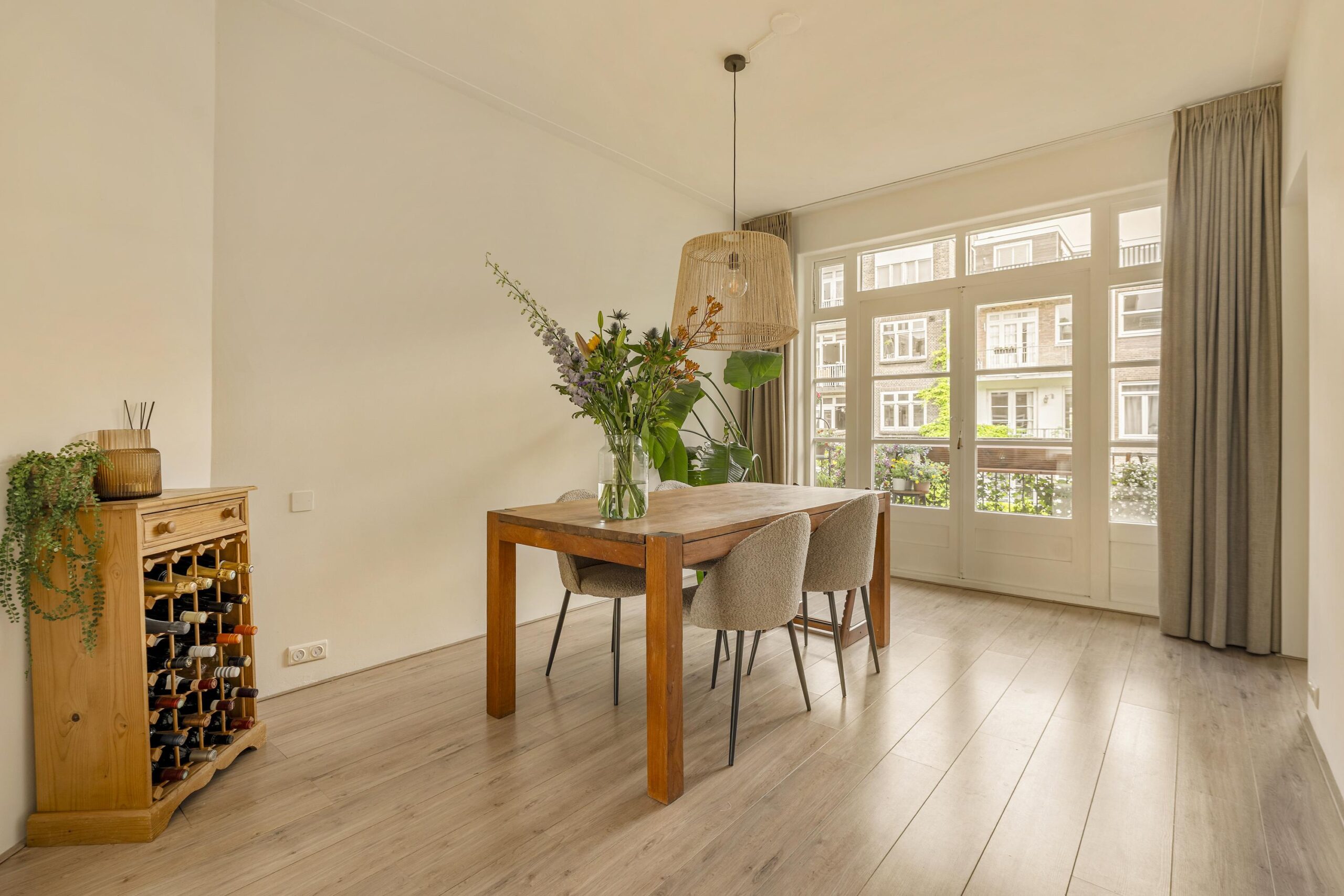 Van Tuyll van Serooskerkenweg 146 2 in AMSTERDAM-11