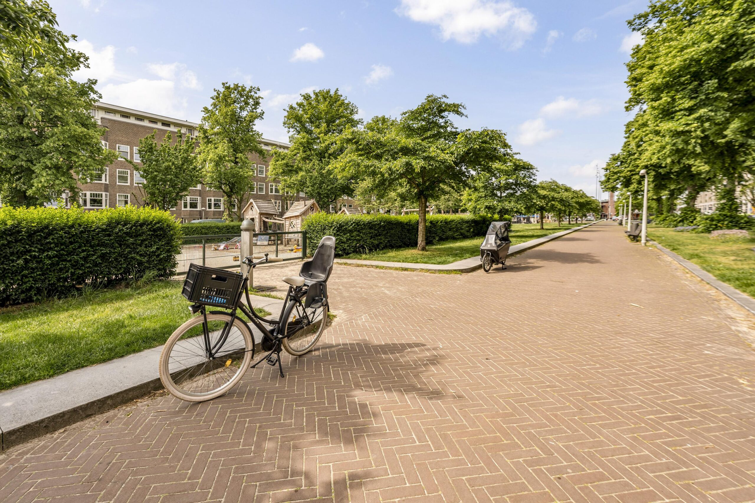 Van Tuyll van Serooskerkenweg 146 2 in AMSTERDAM-25