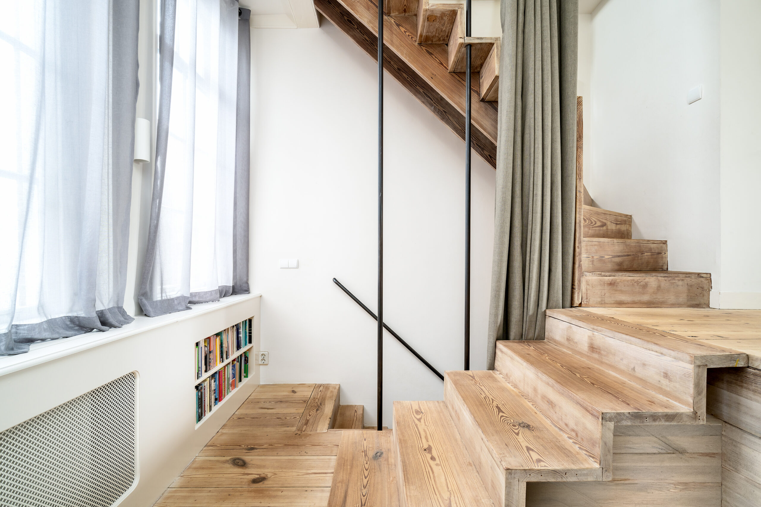 Nieuwe Looiersstraat 74 in AMSTERDAM-24