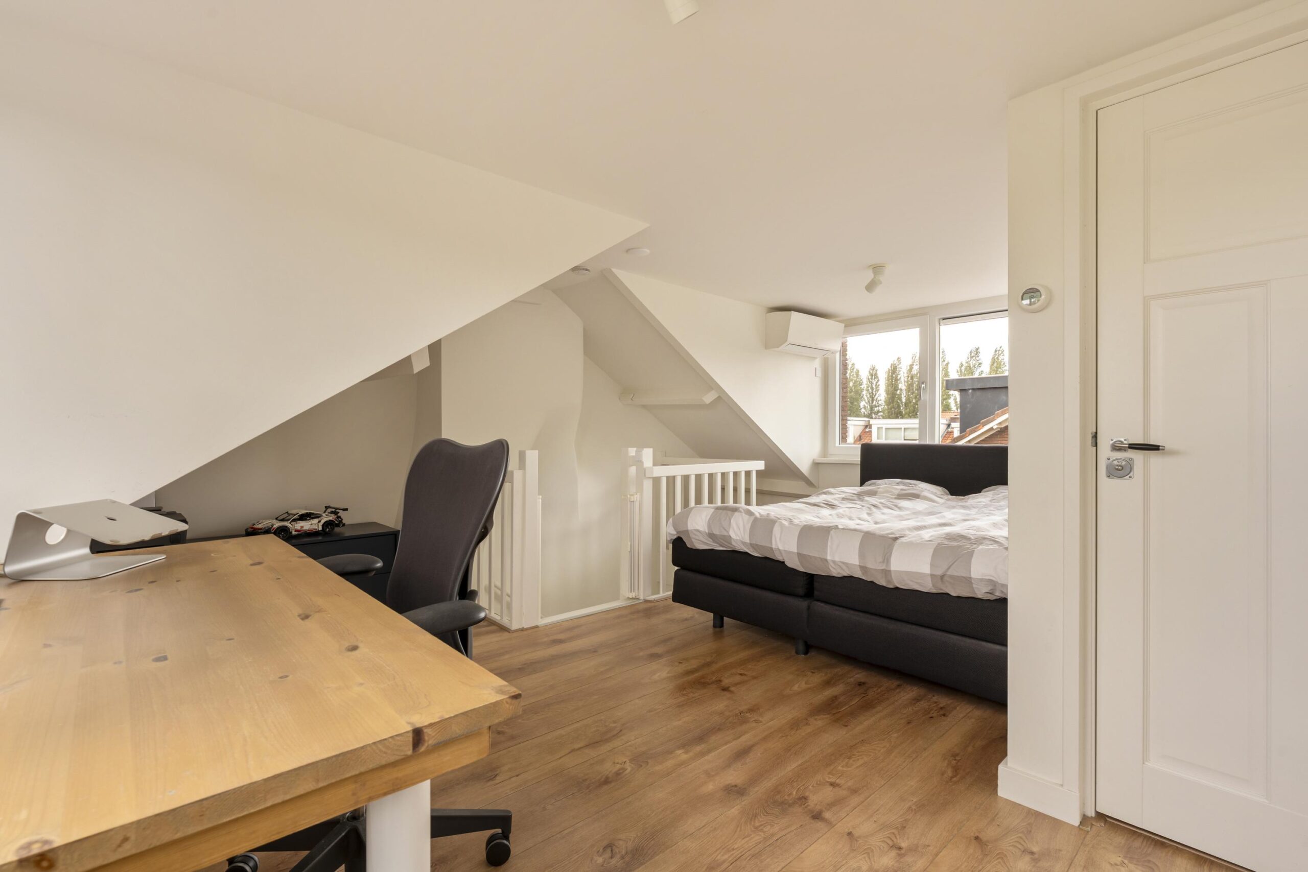 Graaf Aelbrechtlaan 76 in AMSTELVEEN-28