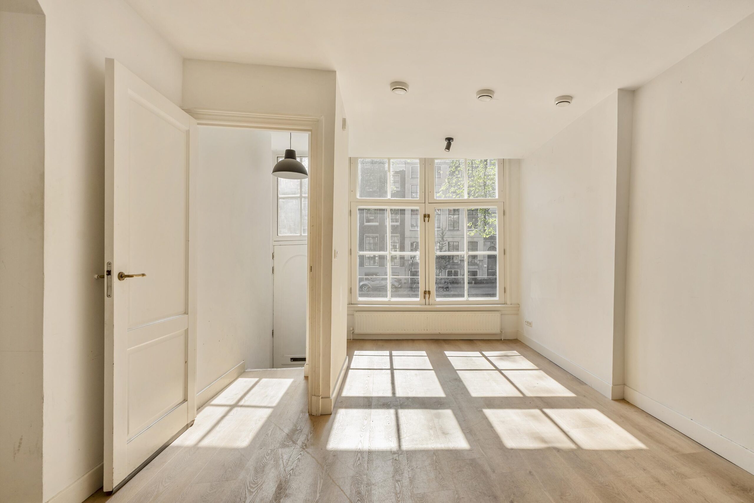 Oudezijds Voorburgwal 194 A in AMSTERDAM-4