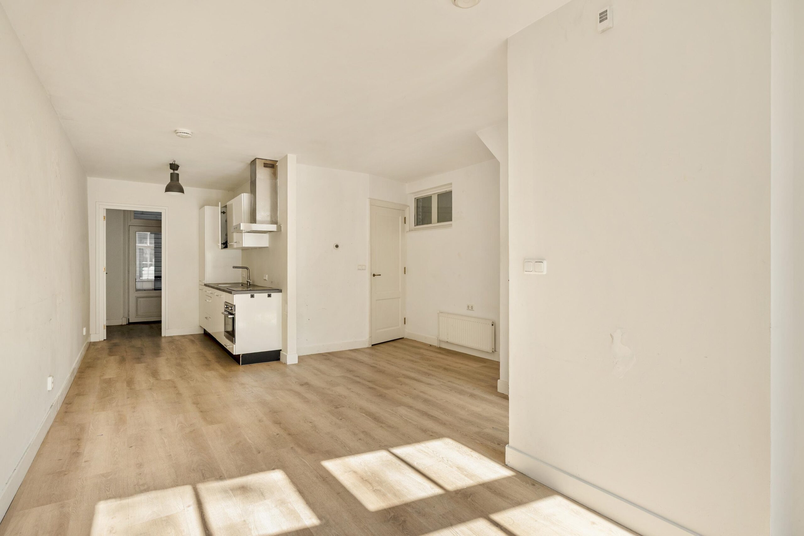 Oudezijds Voorburgwal 194 A in AMSTERDAM-7