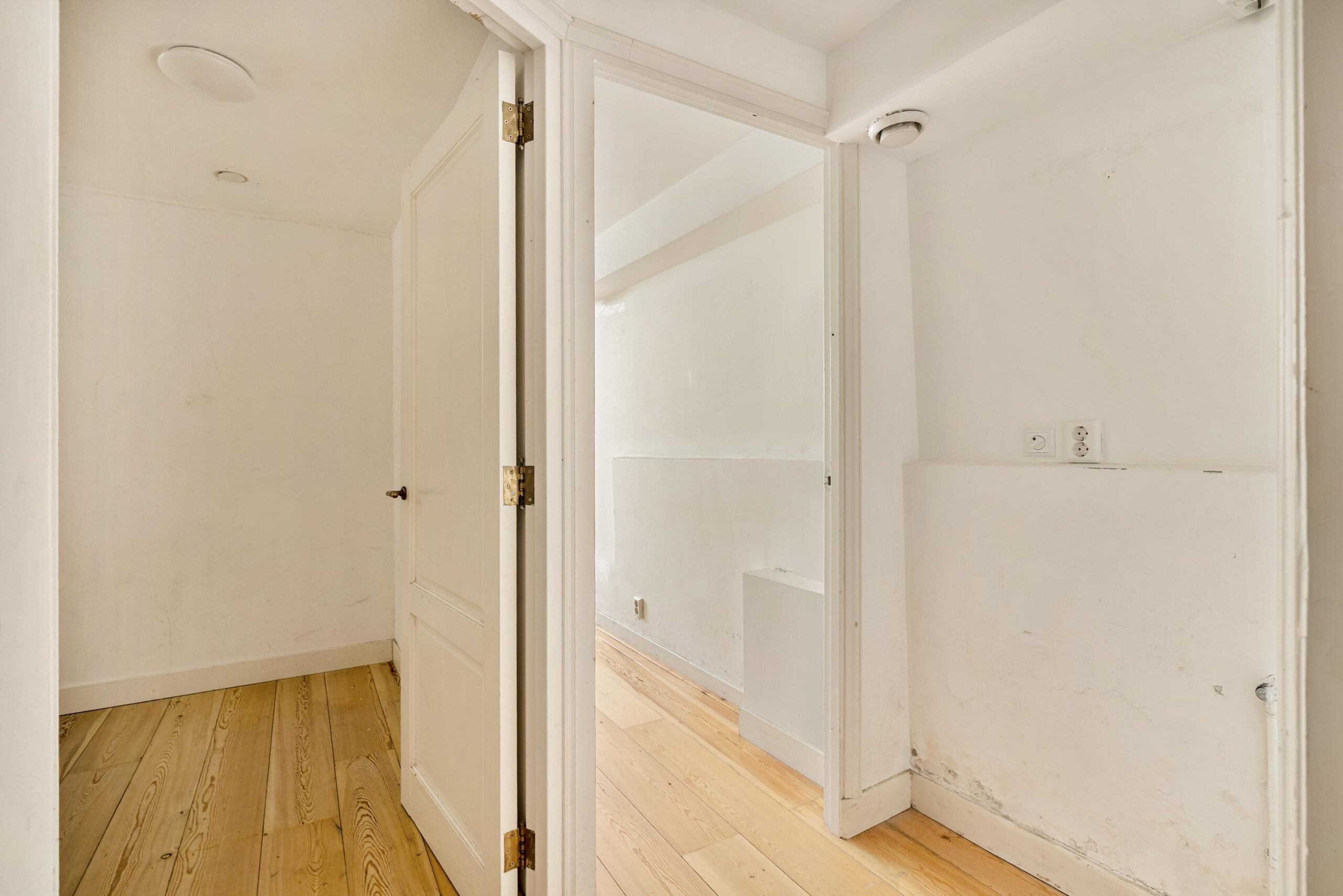 Oudezijds Voorburgwal 194 A in AMSTERDAM-14