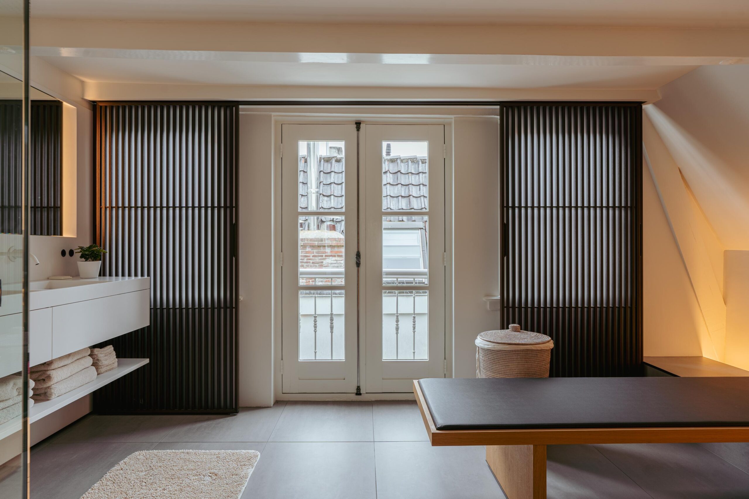 Blauwburgwal 18 H in AMSTERDAM-47