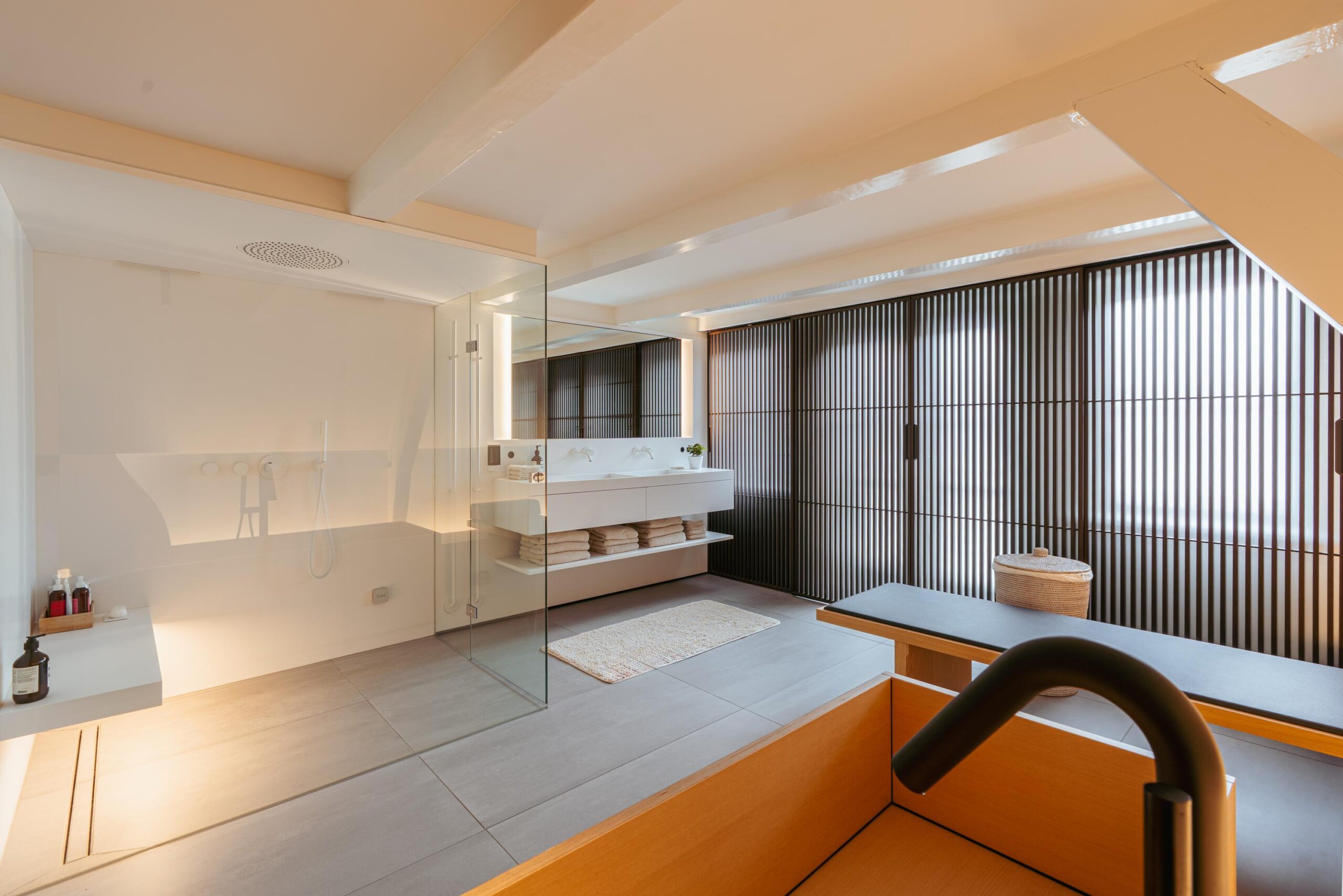 Blauwburgwal 18 H in AMSTERDAM-48