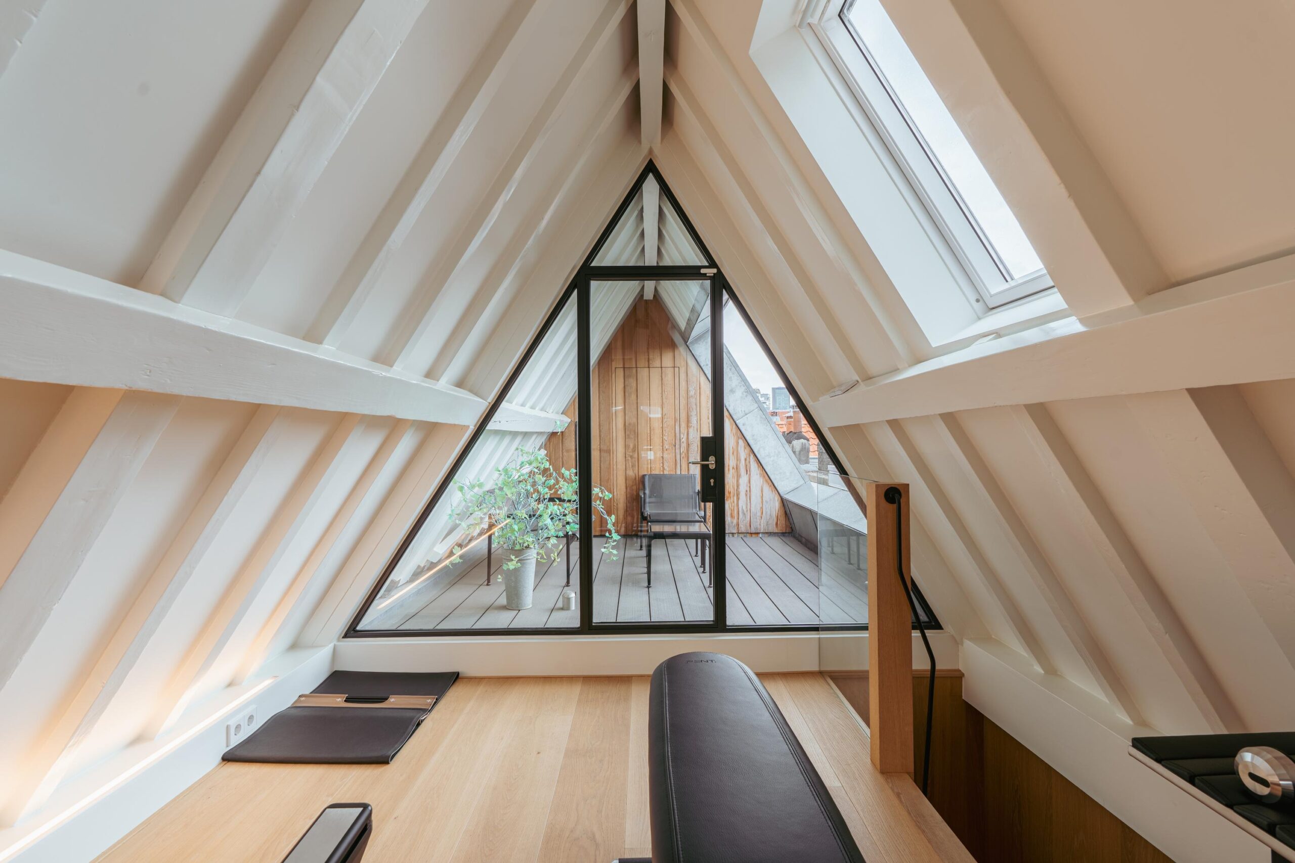 Blauwburgwal 18 H in AMSTERDAM-60