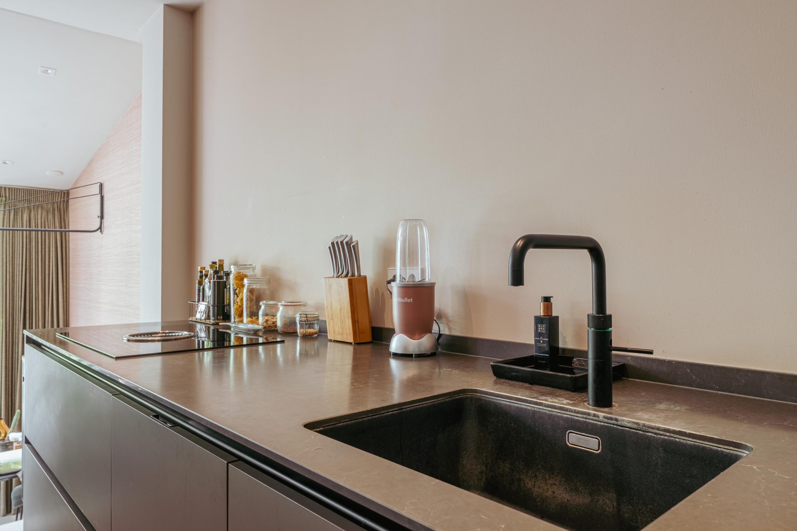 Warmondstraat 85 H in AMSTERDAM-17