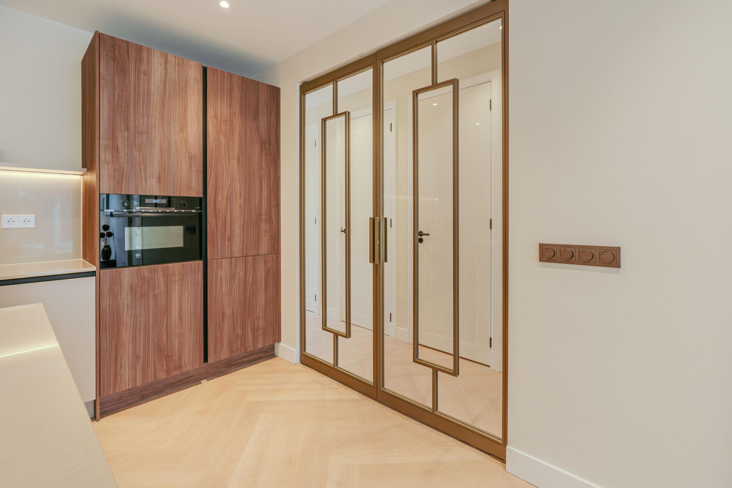 Newtonstraat 93 A in AMSTERDAM-17