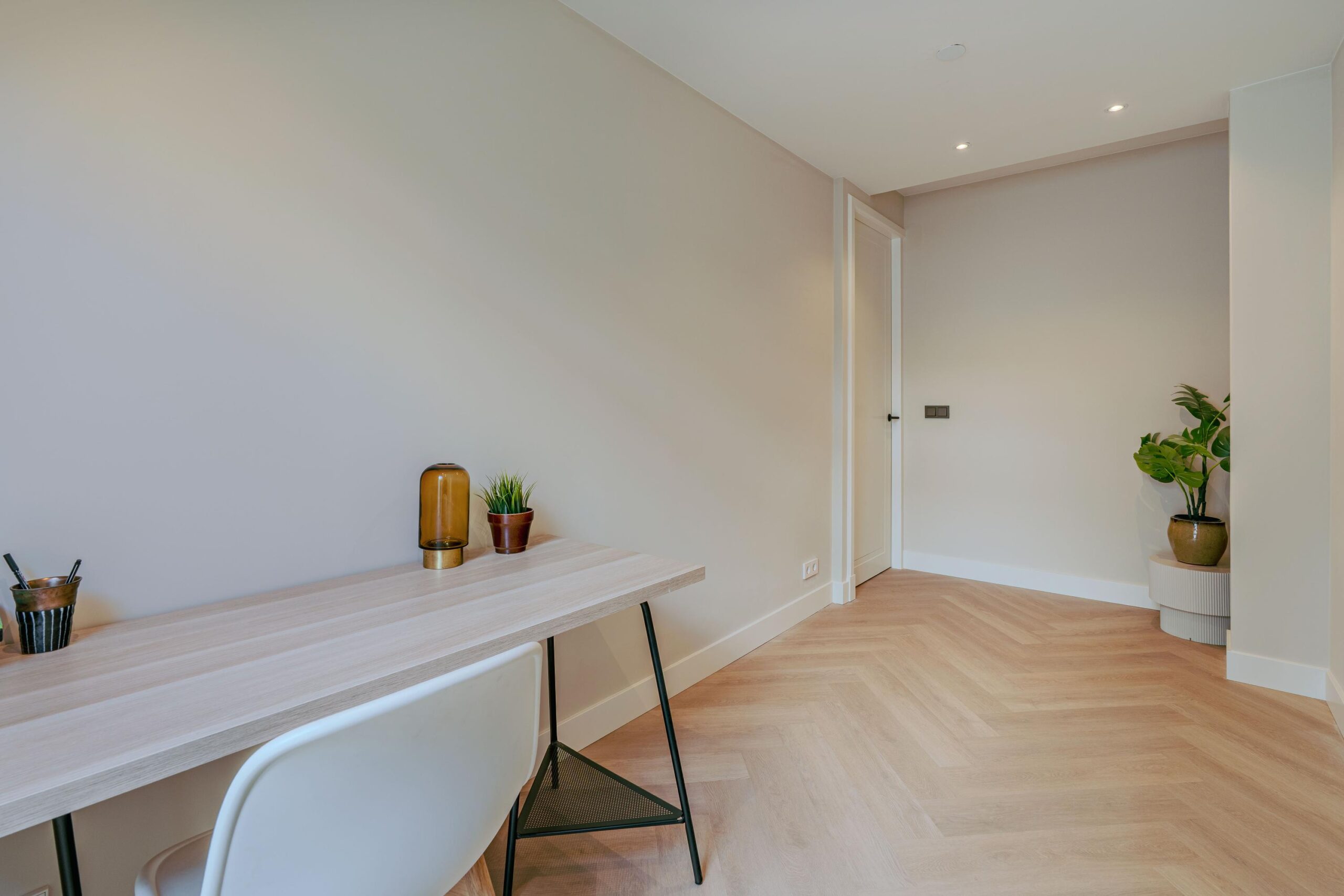 Newtonstraat 93 A in AMSTERDAM-24