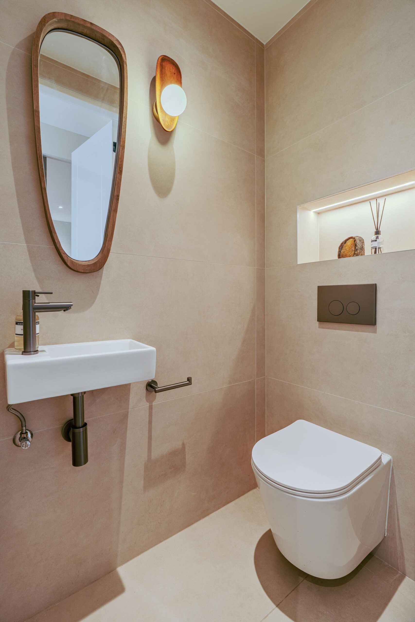 Newtonstraat 93 A in AMSTERDAM-28