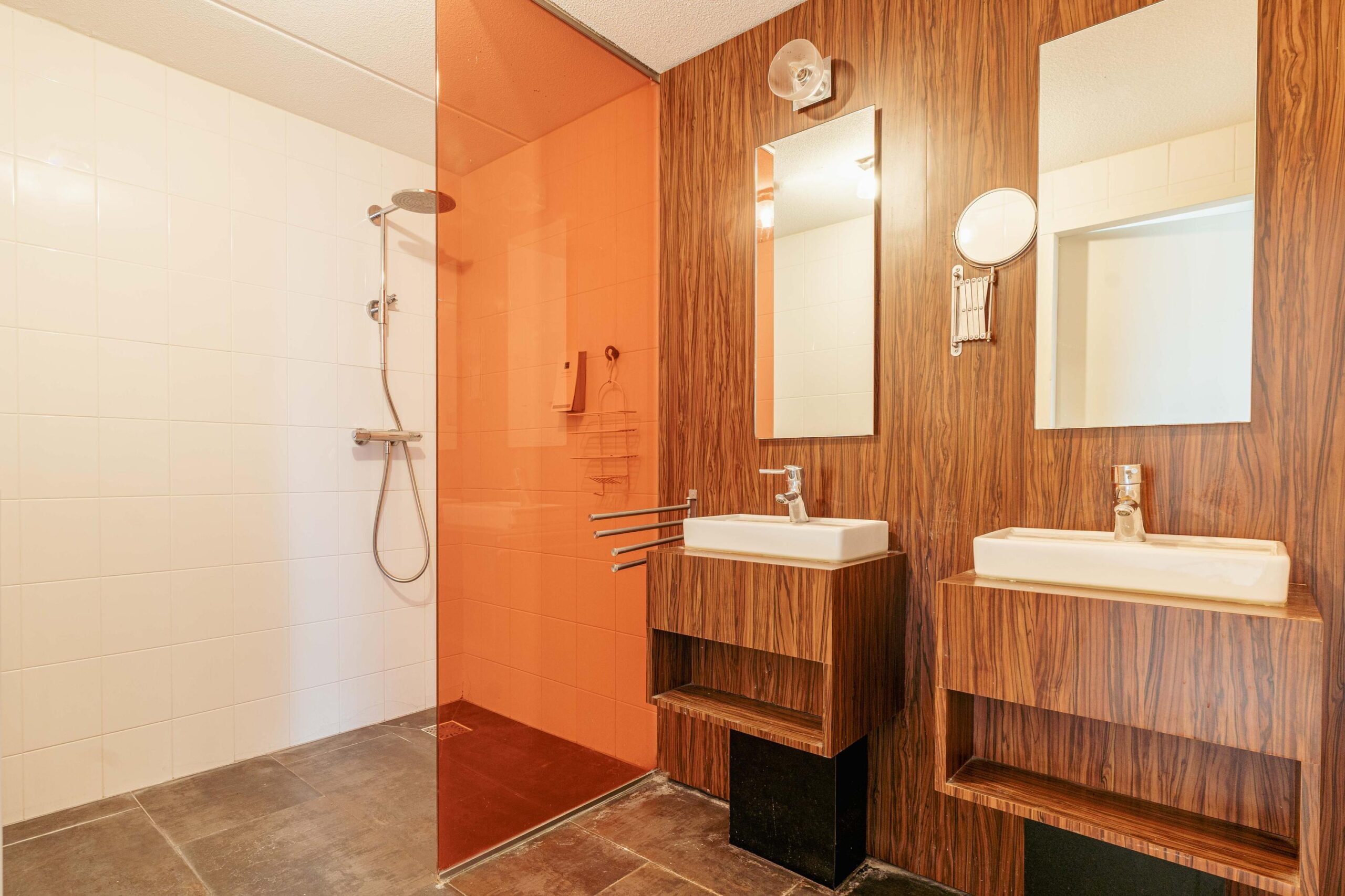 Valkenburgerstraat 186 K in AMSTERDAM-13