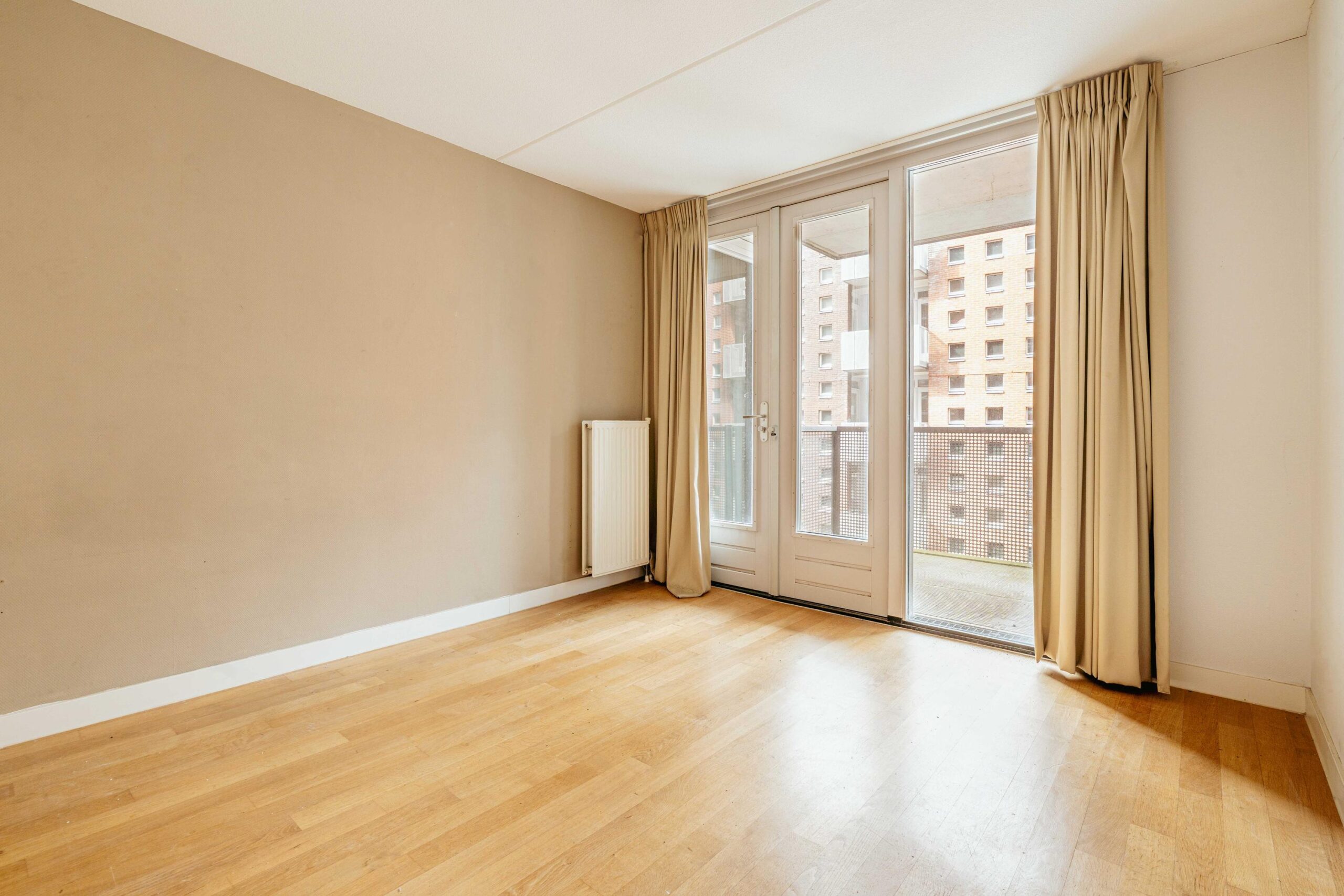 Valkenburgerstraat 186 K in AMSTERDAM-16