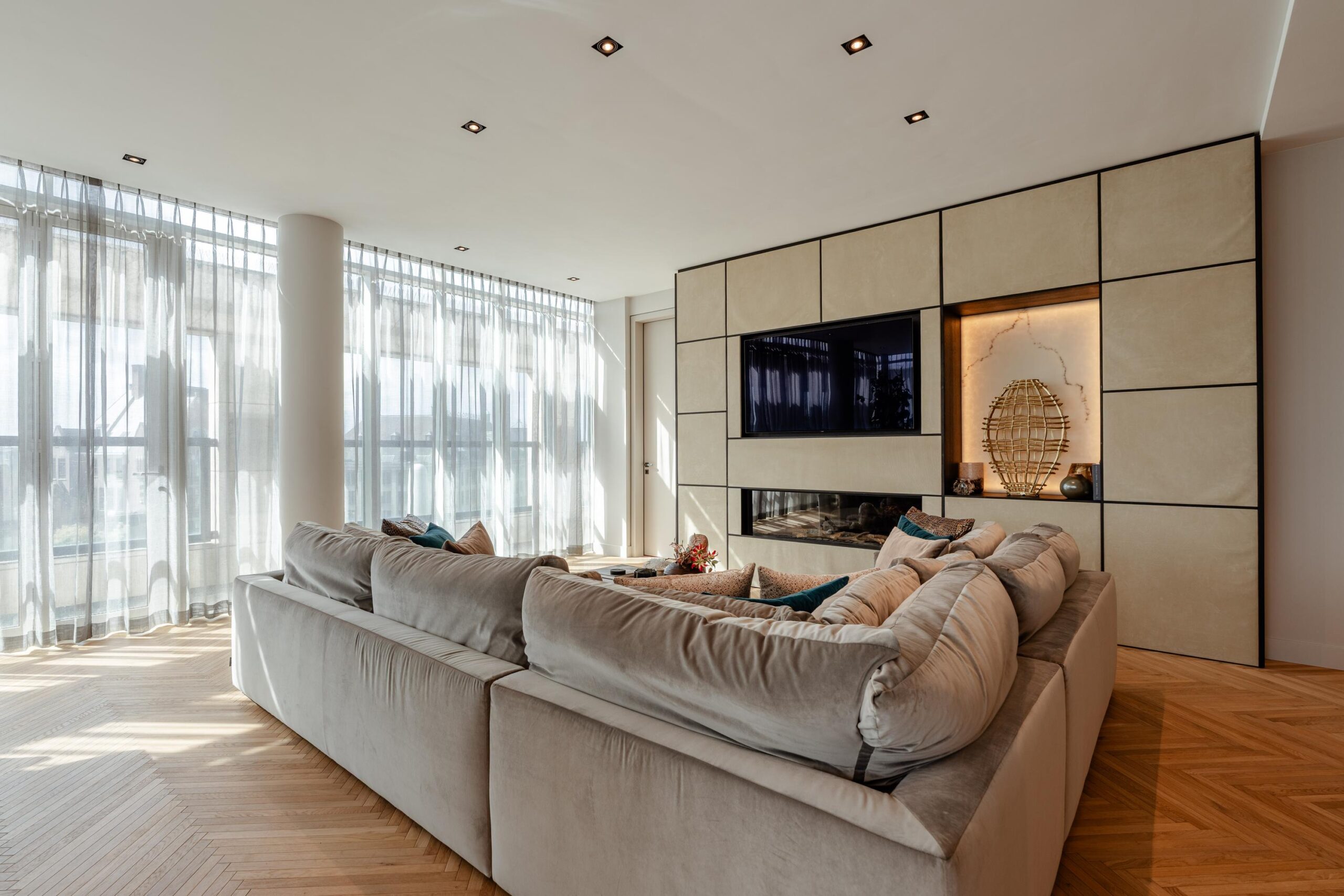 Dam 5 U in AMSTERDAM-12