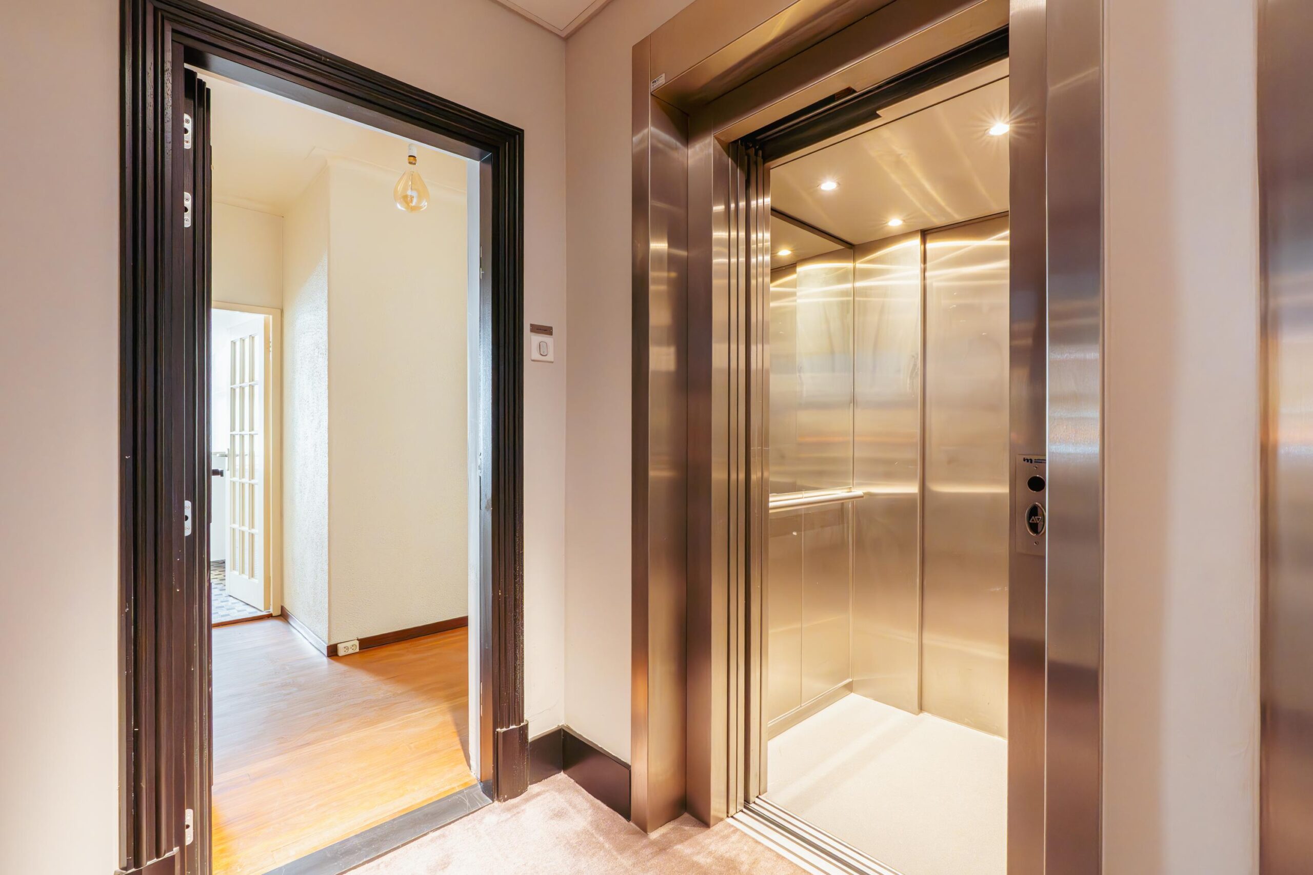 Minervaplein 11 3 in AMSTERDAM-24