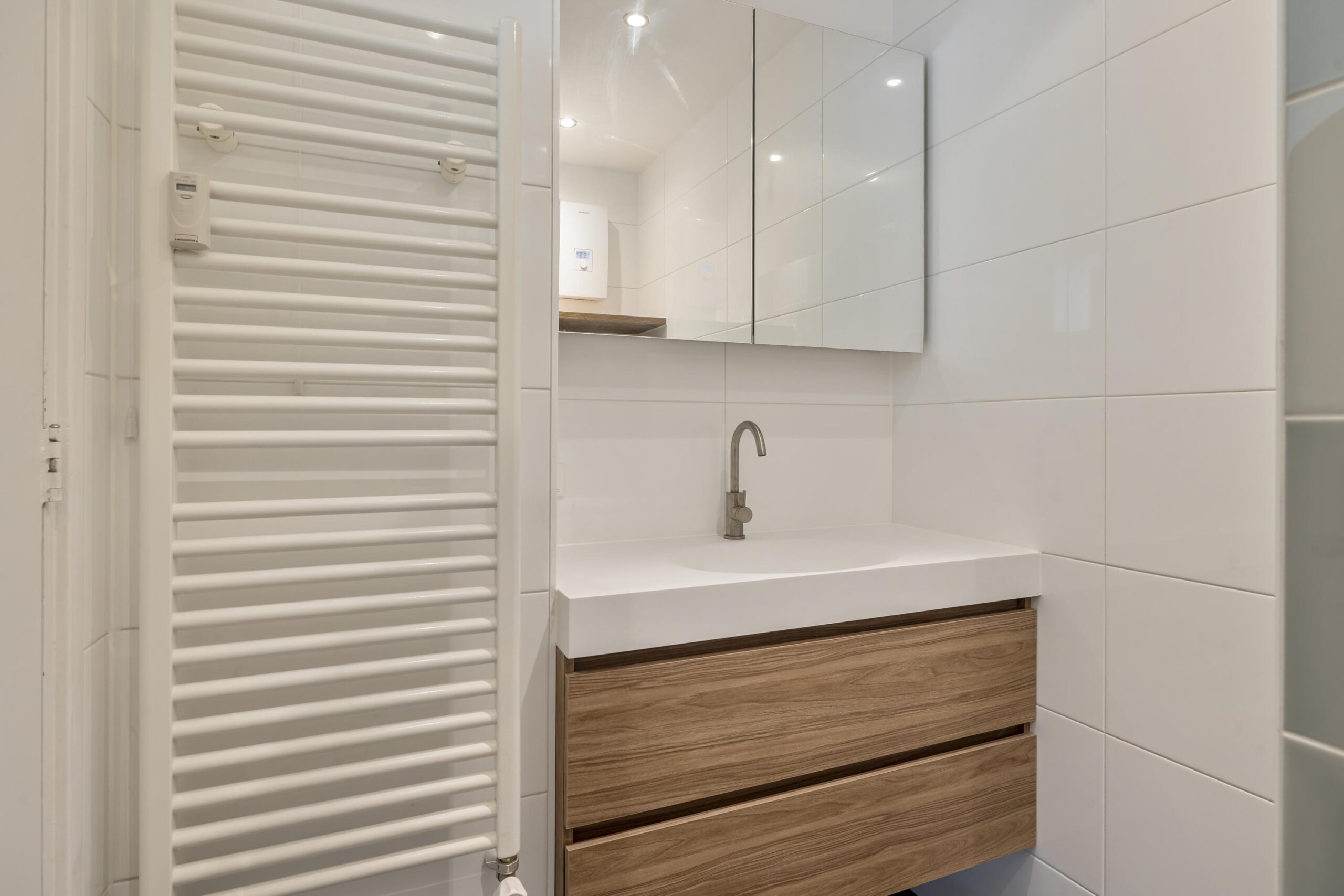 Van Nijenrodeweg 843 in AMSTERDAM-19