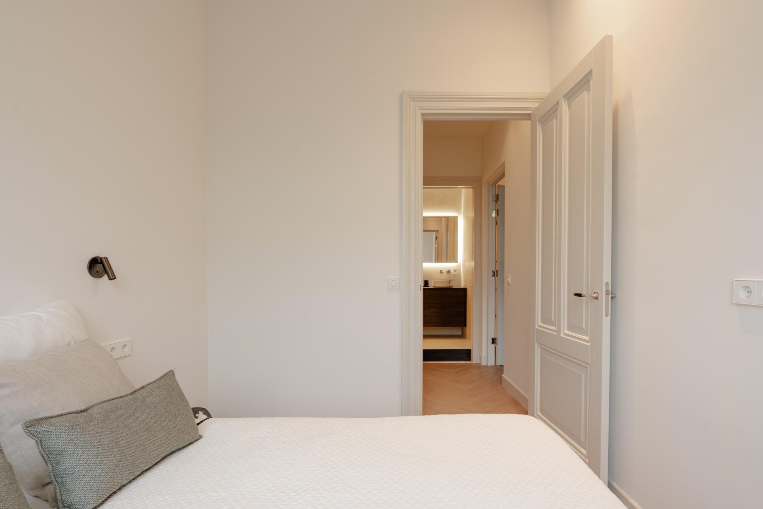 Koninginneweg 164 C in AMSTERDAM-16