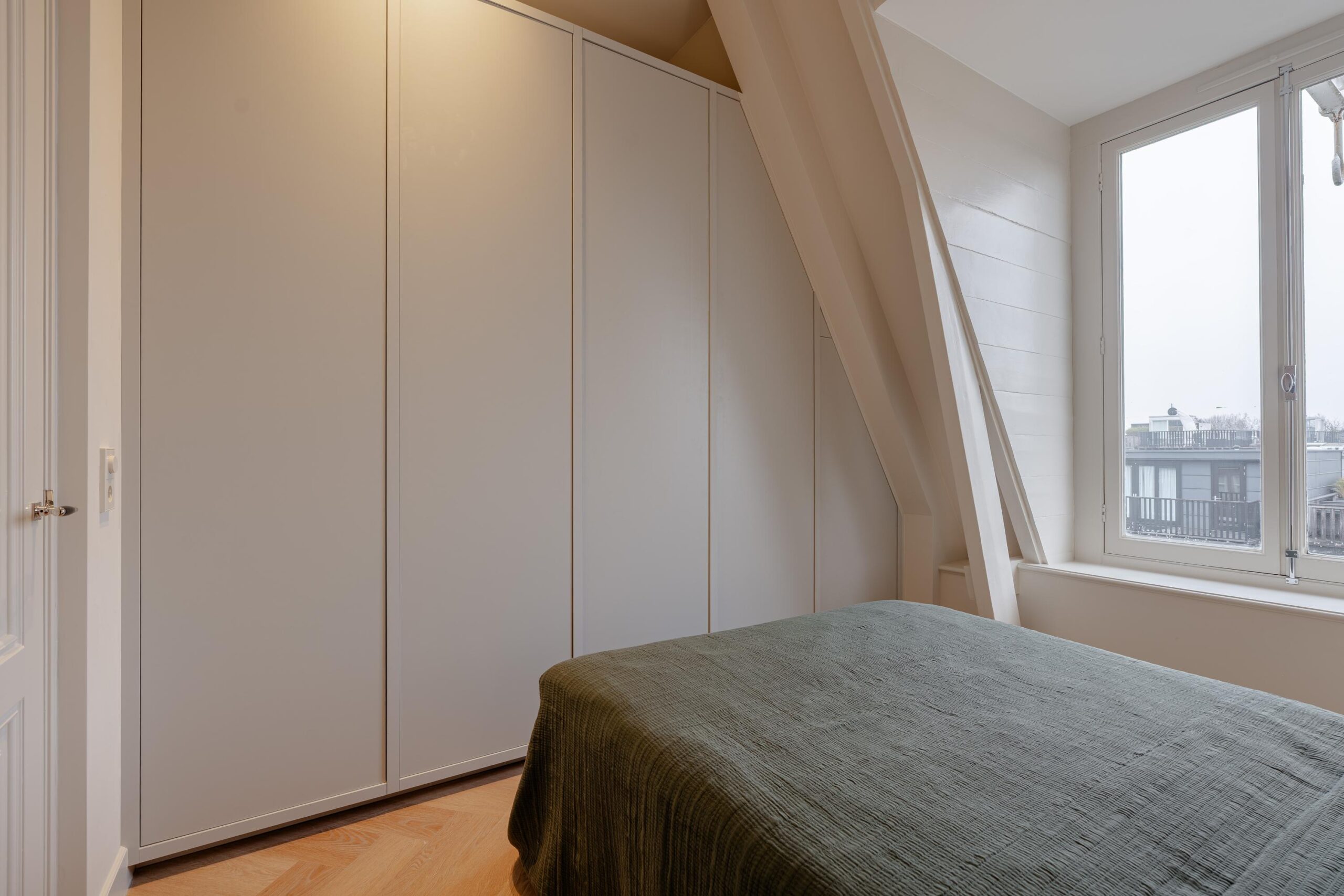 Koninginneweg 164 E in AMSTERDAM-17