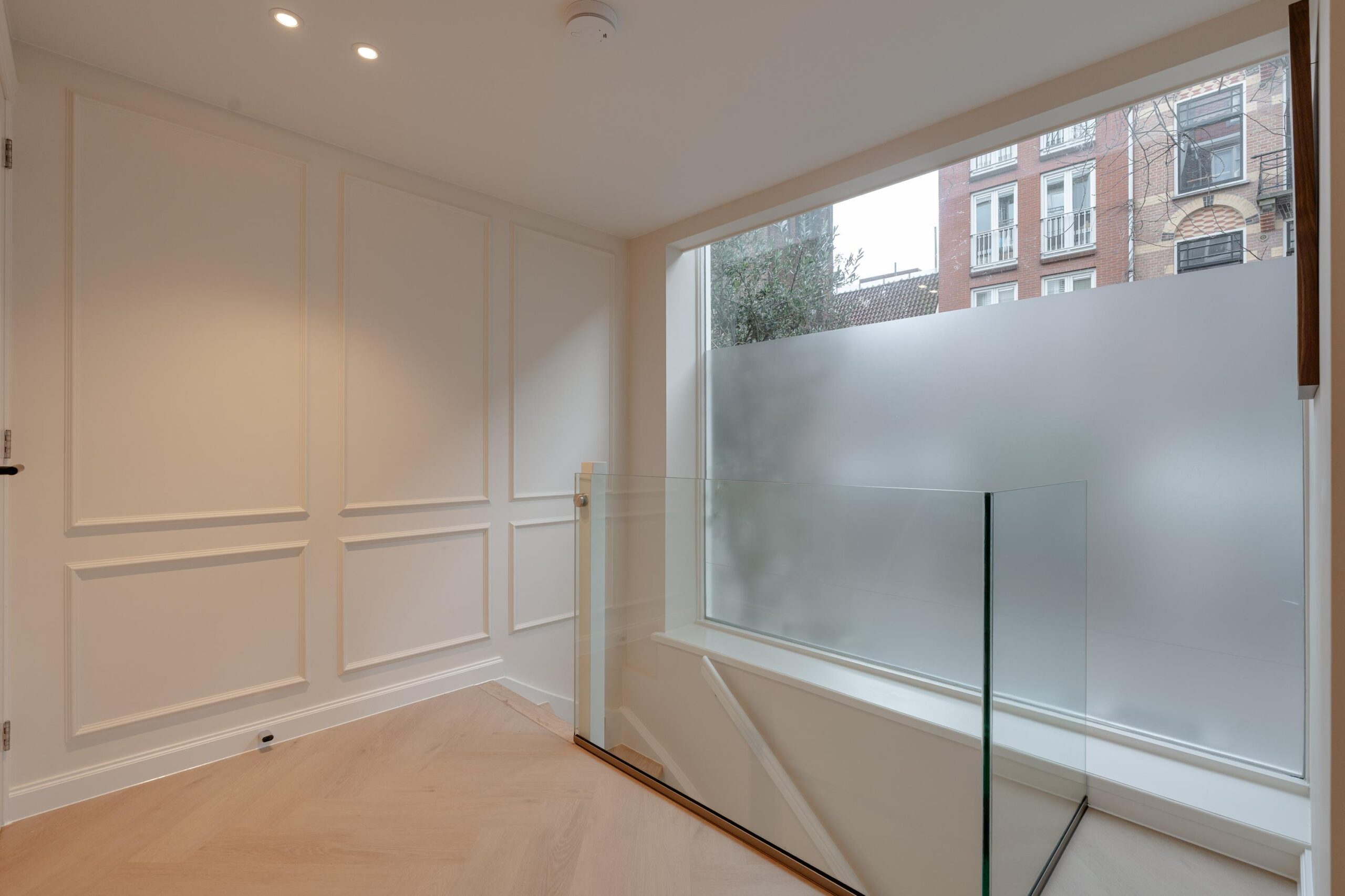 Eerste Helmersstraat 34 in AMSTERDAM-19