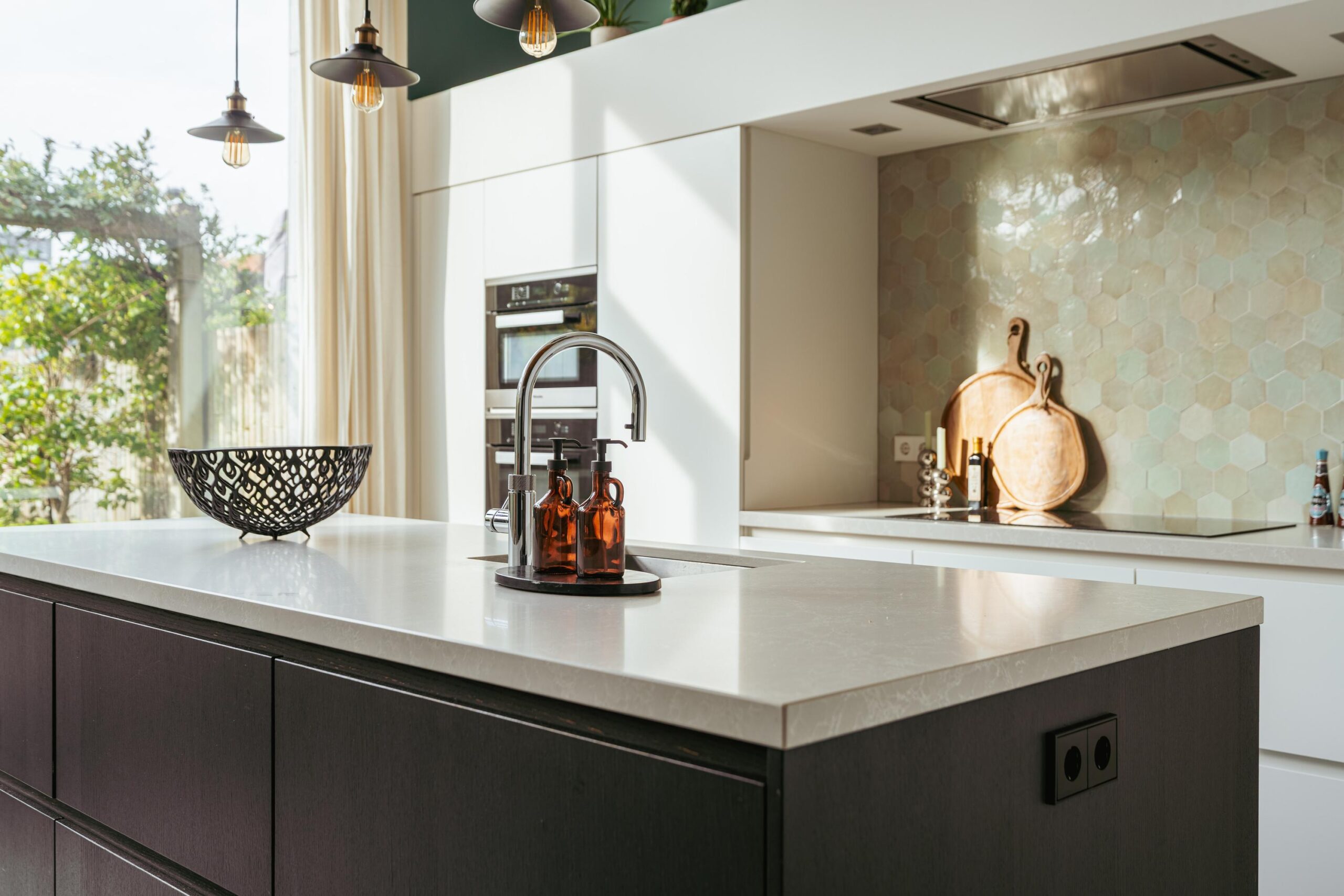 Bert Haanstrakade 398 in AMSTERDAM-7