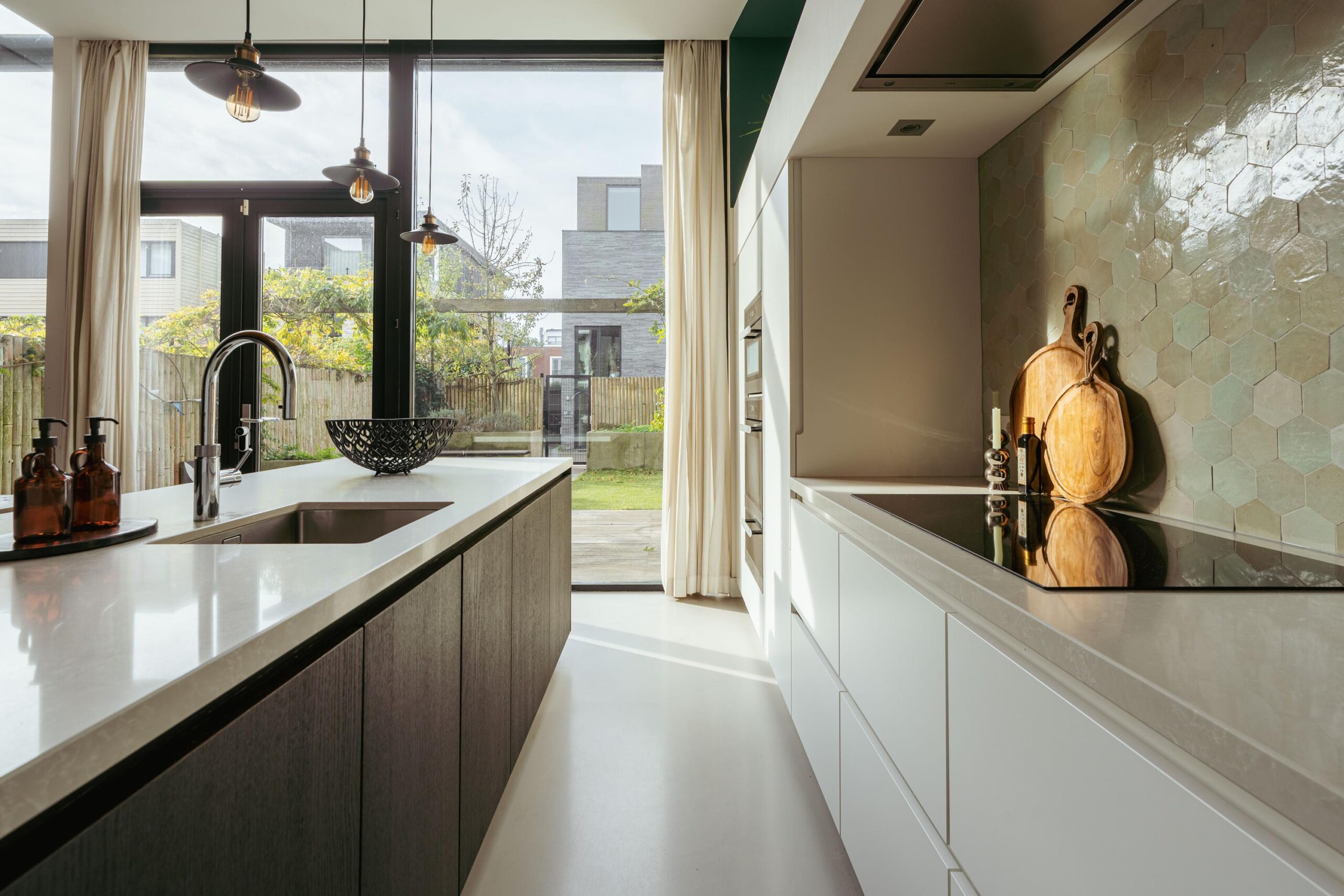 Bert Haanstrakade 398 in AMSTERDAM-4