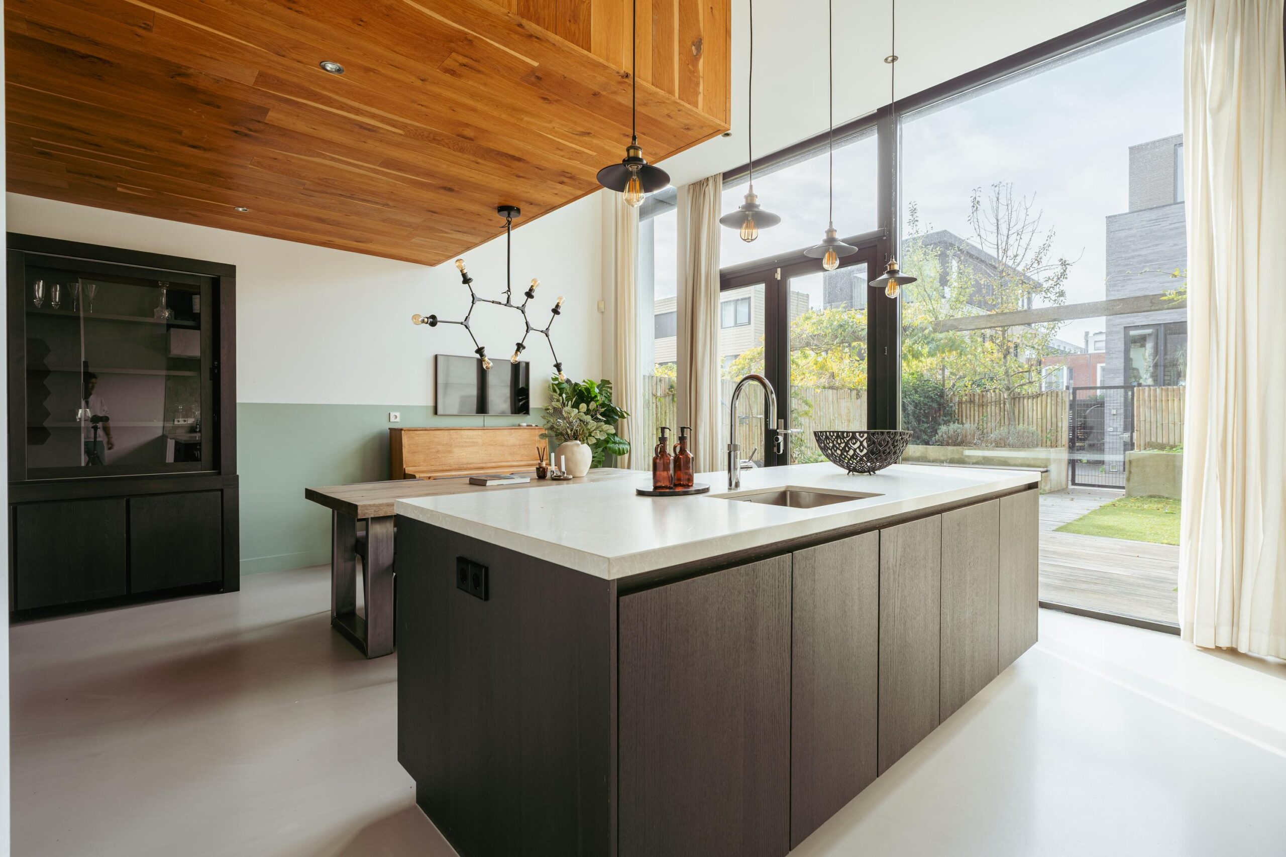 Bert Haanstrakade 398 in AMSTERDAM-9