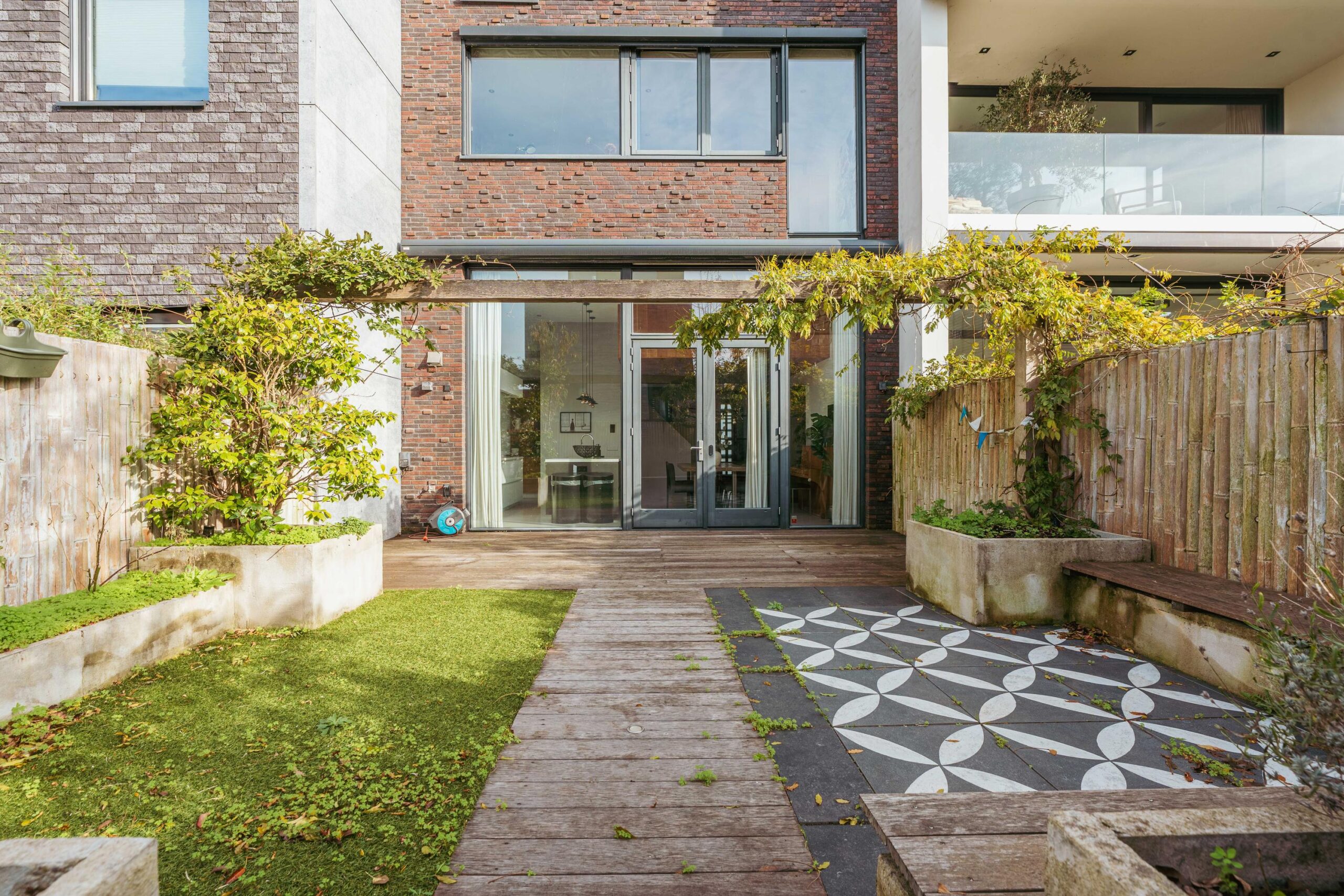 Bert Haanstrakade 398 in AMSTERDAM-14