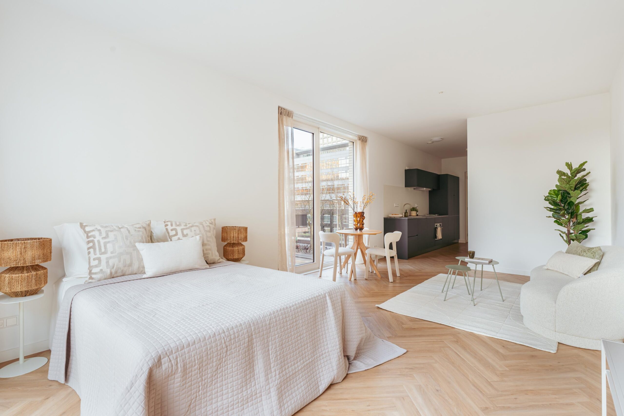 Gustav Mahlerlaan 13 L in AMSTERDAM-11