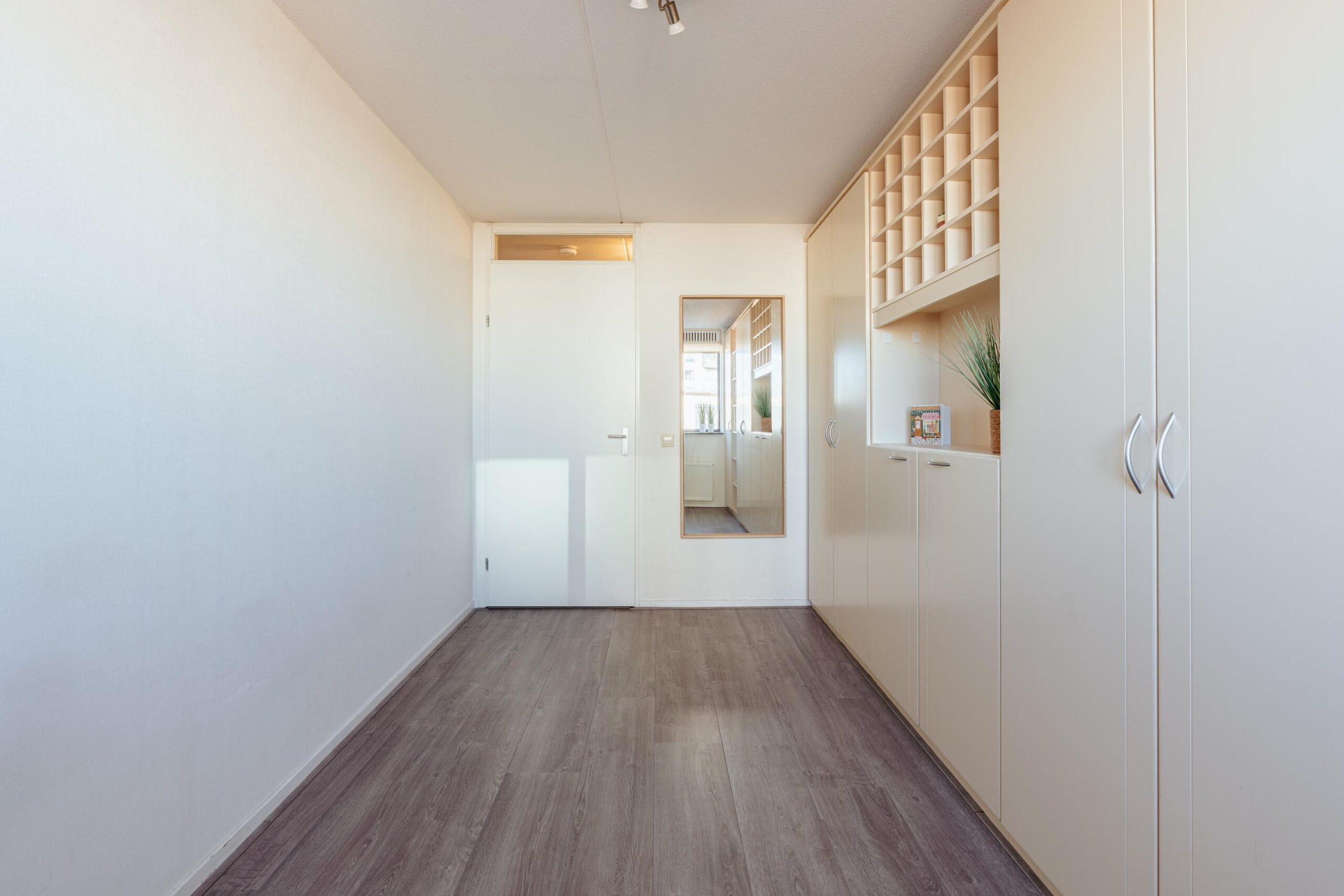 Hageland 122 in AMSTERDAM-20