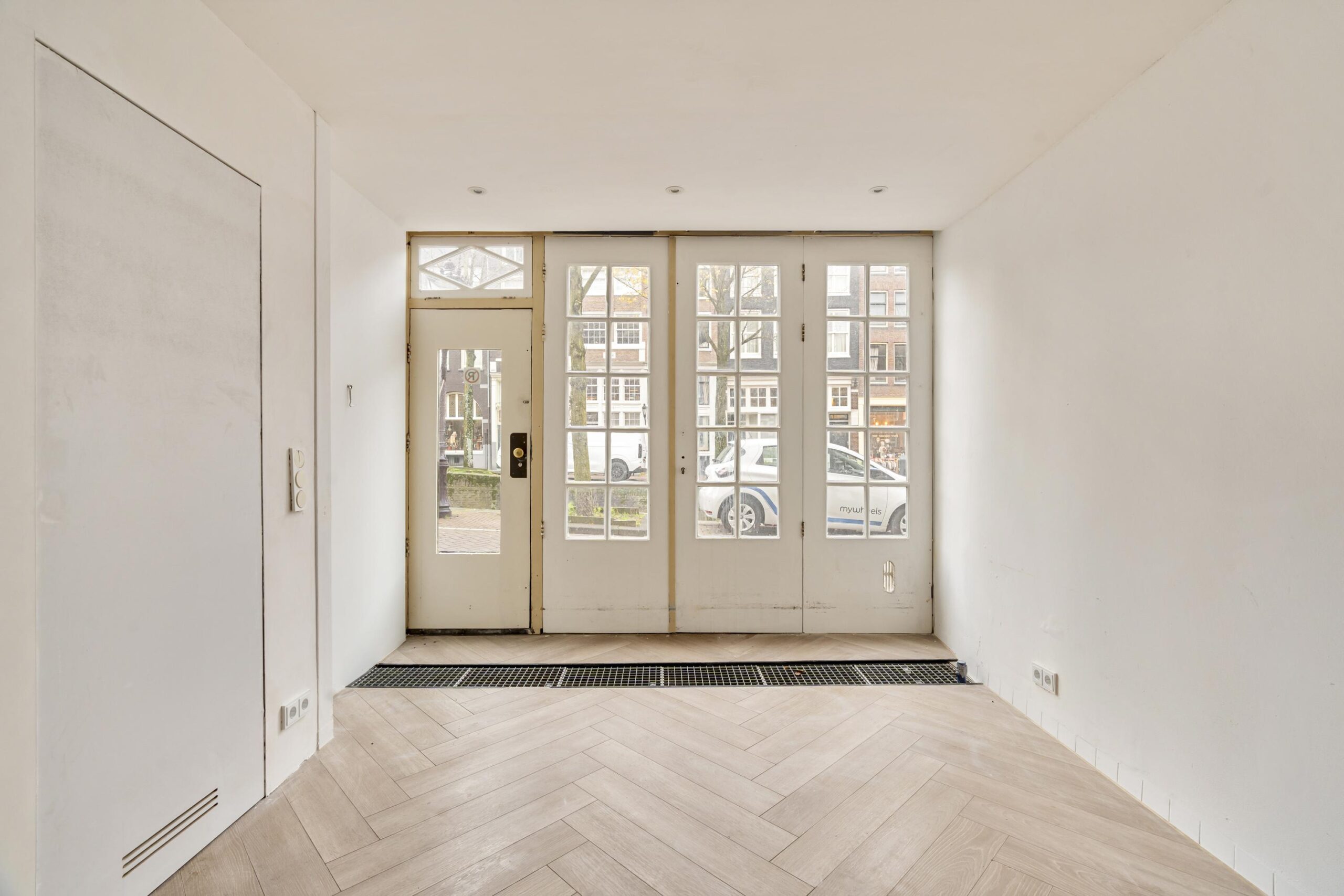 Blauwburgwal 4 H in AMSTERDAM-8