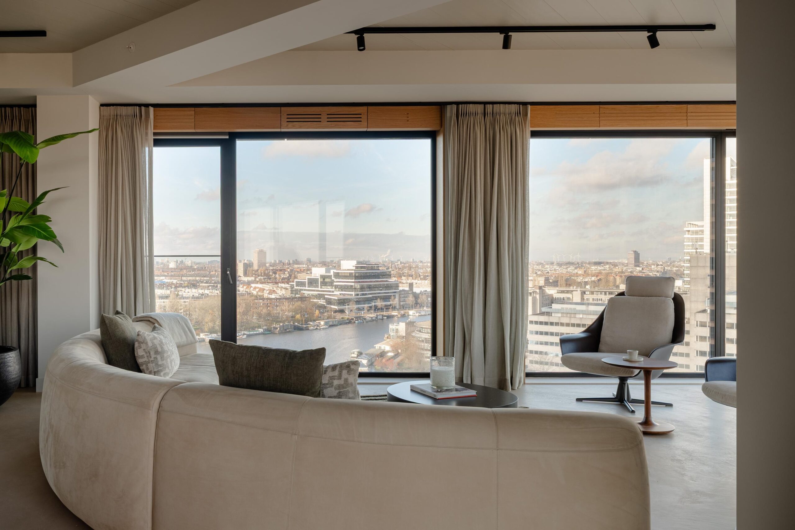 Korte Ouderkerkerdijk 1 P 3 in AMSTERDAM-6