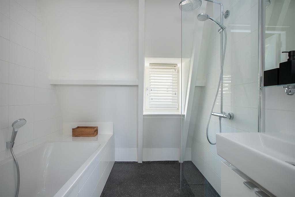 Wijdesteeg 3 L in AMSTERDAM-15