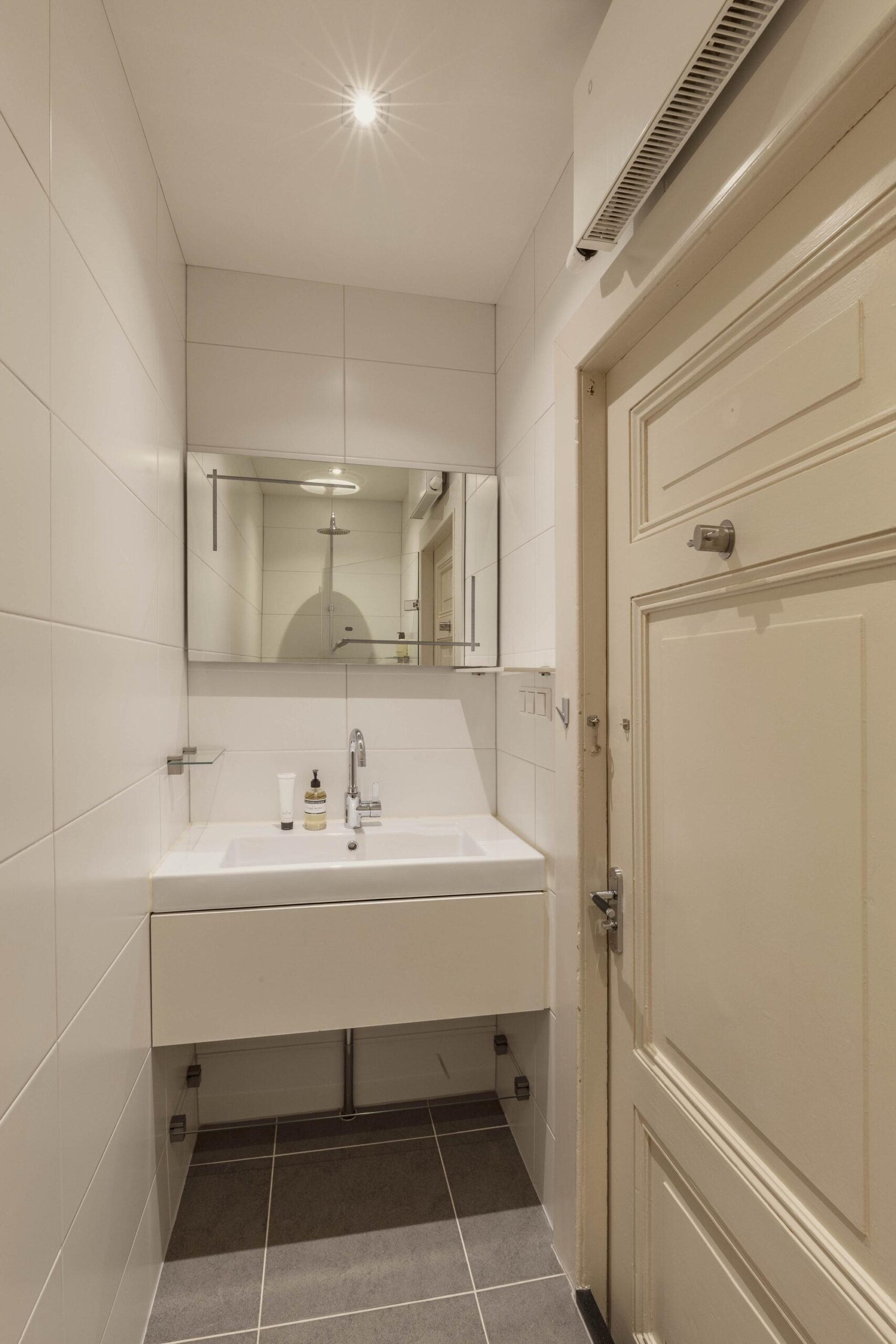 Albert Cuypstraat 274 1 in AMSTERDAM-23