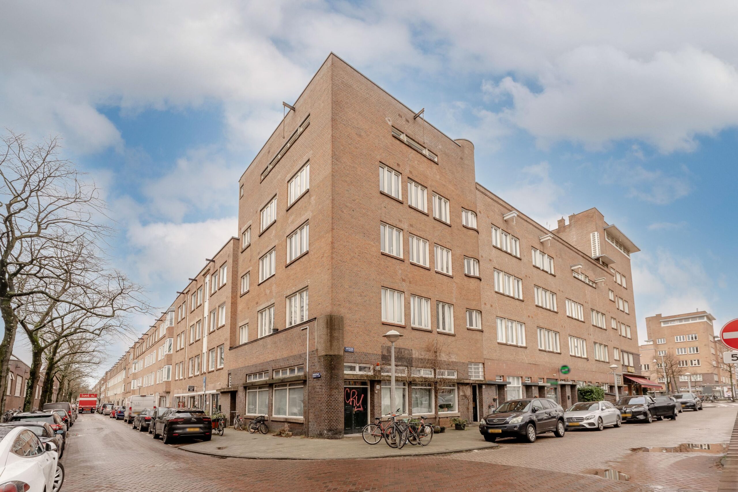 Amsteldijk 141 2 in AMSTERDAM-19