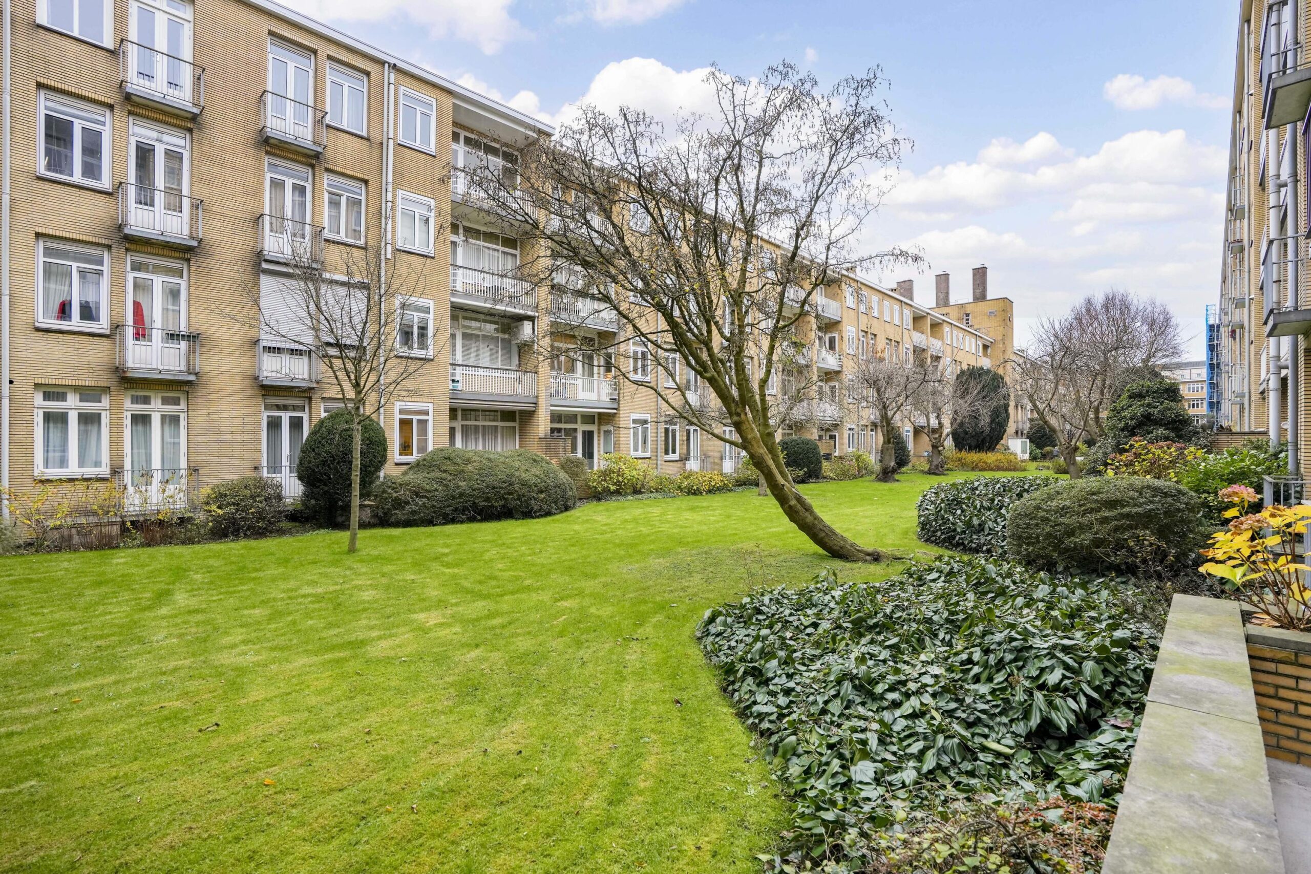 Stadionweg 158 in AMSTERDAM-11