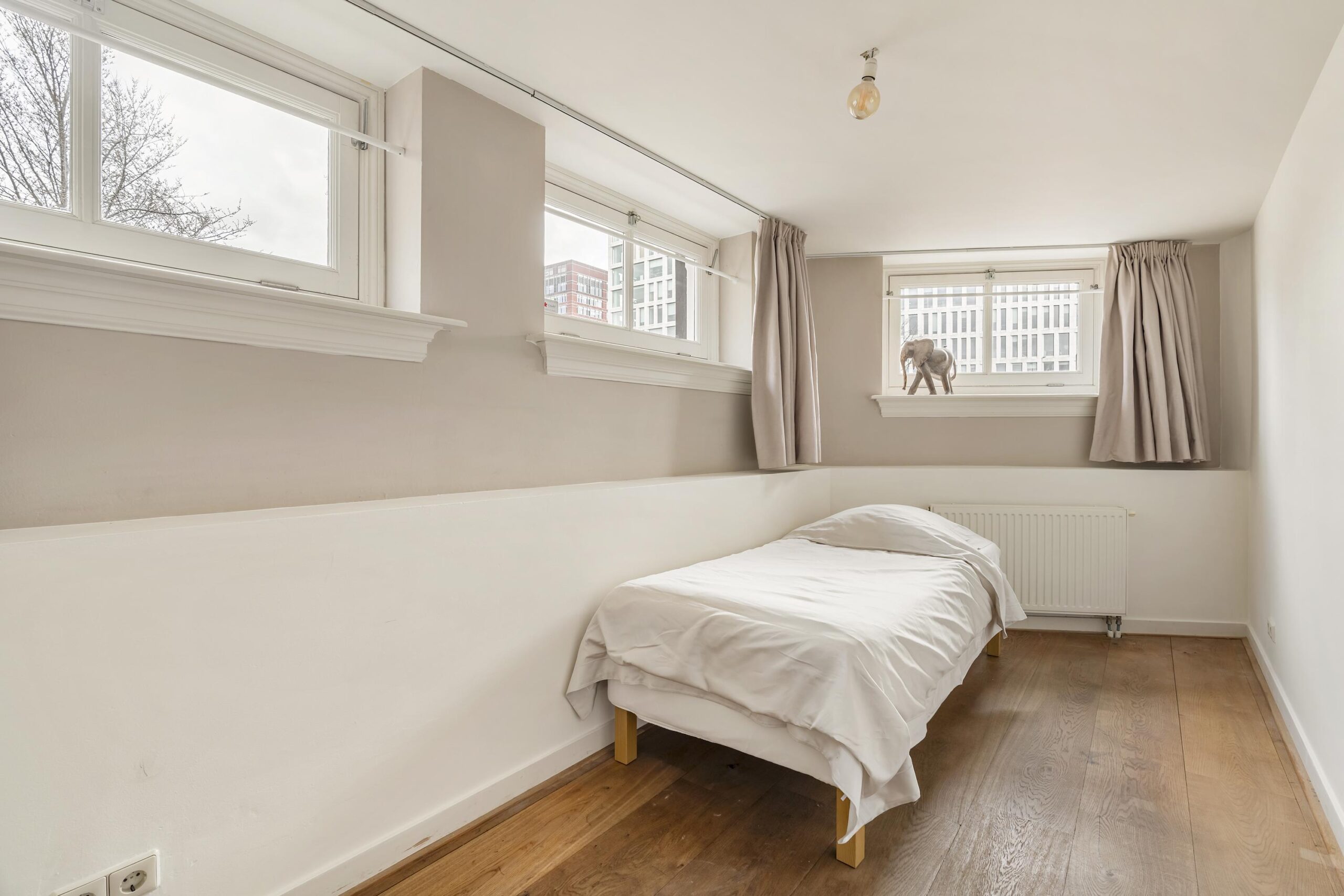 Prof. Tulpstraat 42 in AMSTERDAM-24