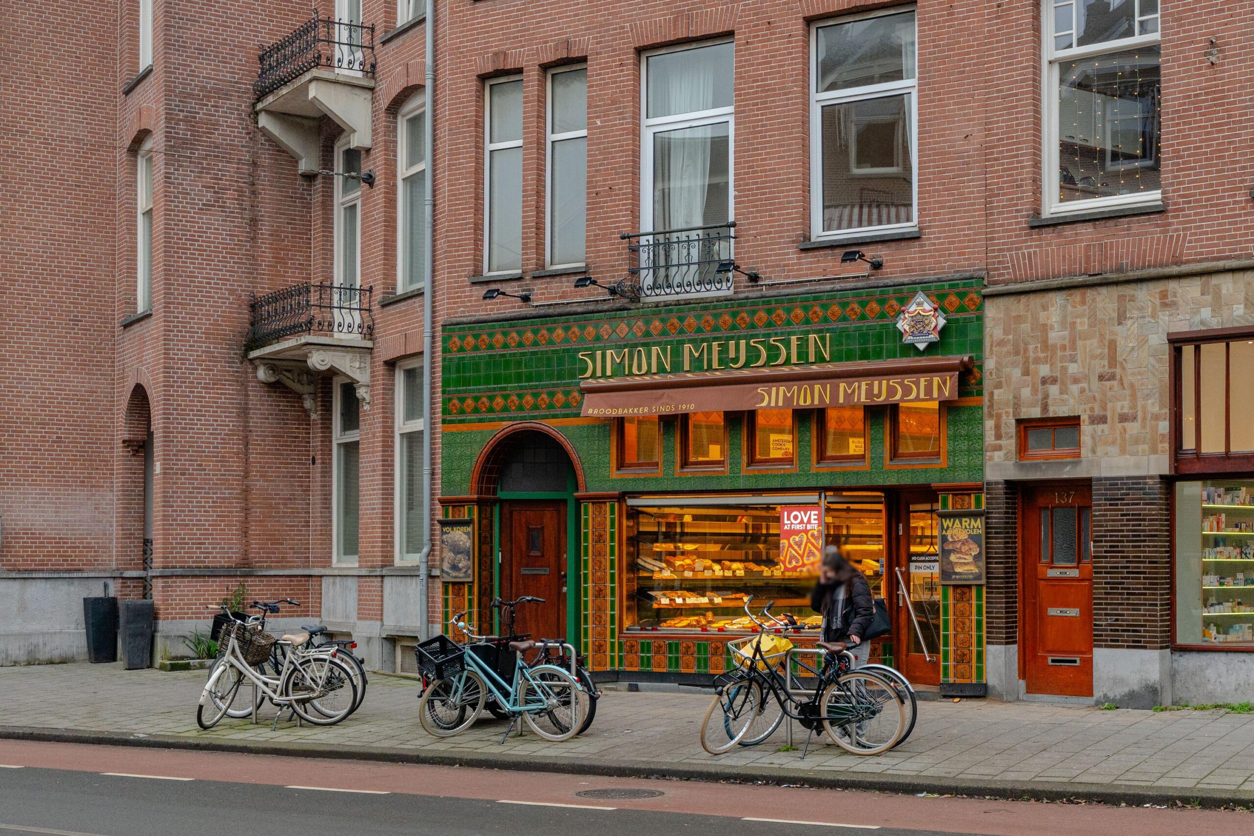 Koninginneweg 190 E in AMSTERDAM-22