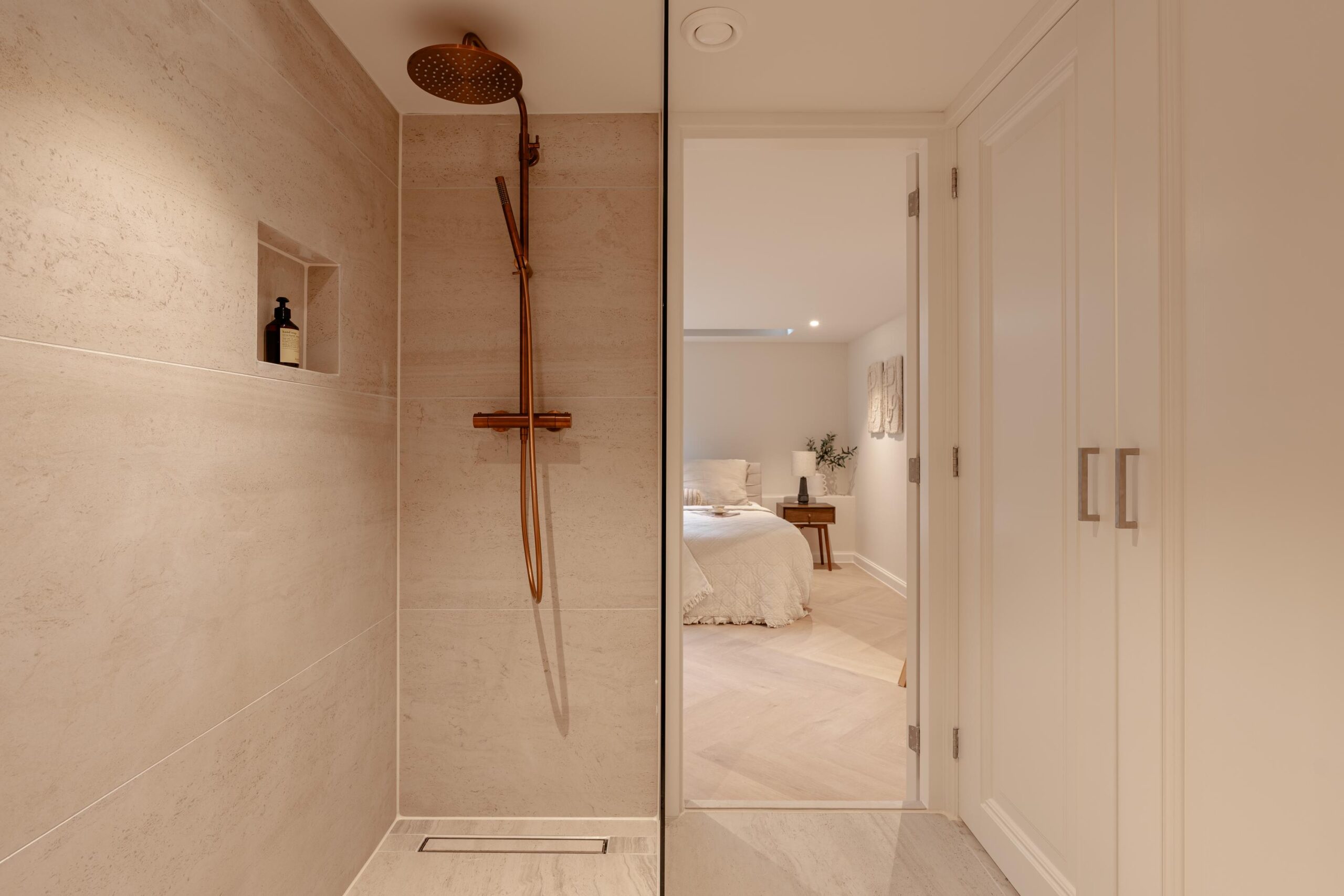 Eerste Helmersstraat 34 in AMSTERDAM-23