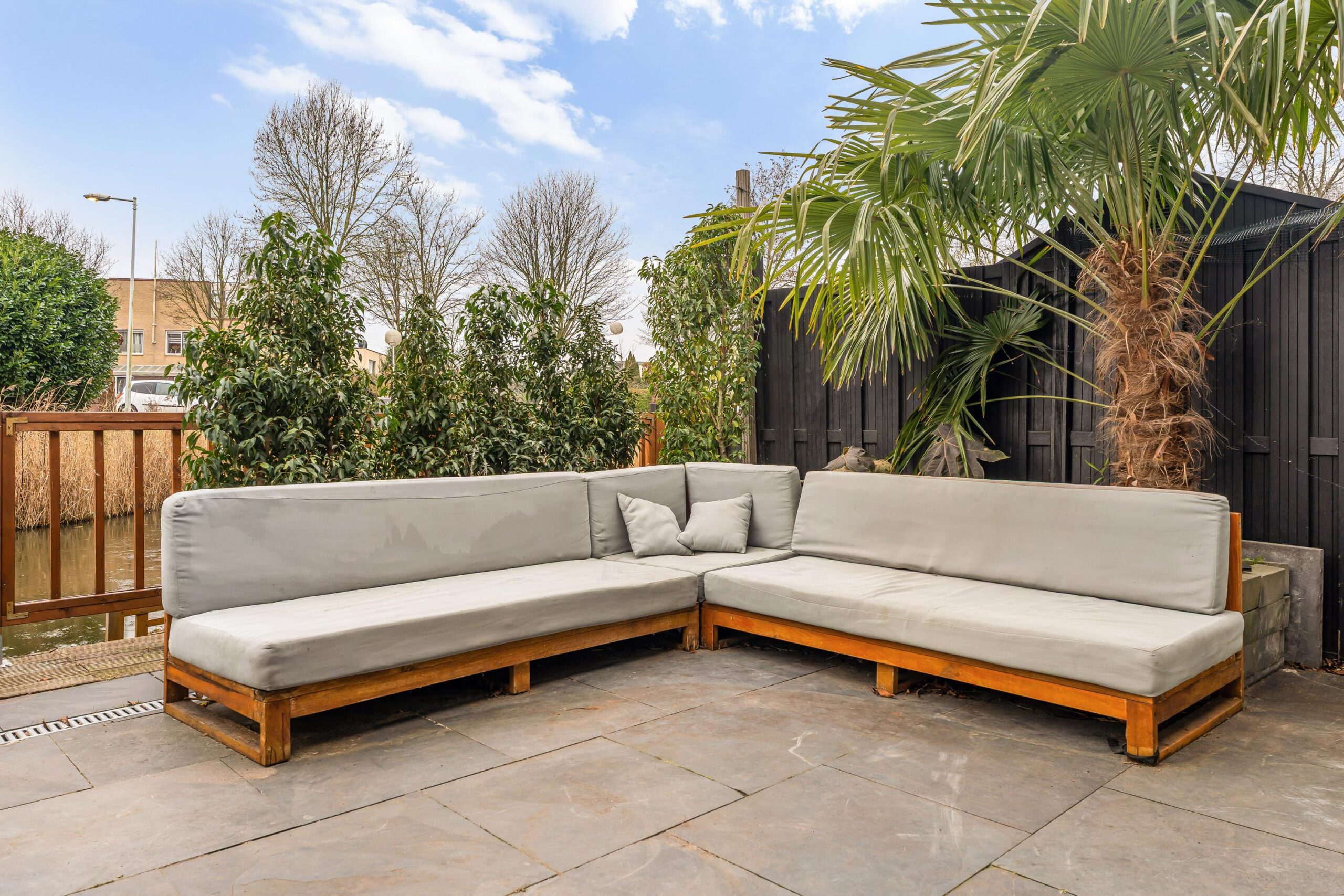 Zuideinde 244 in AMSTERDAM-18