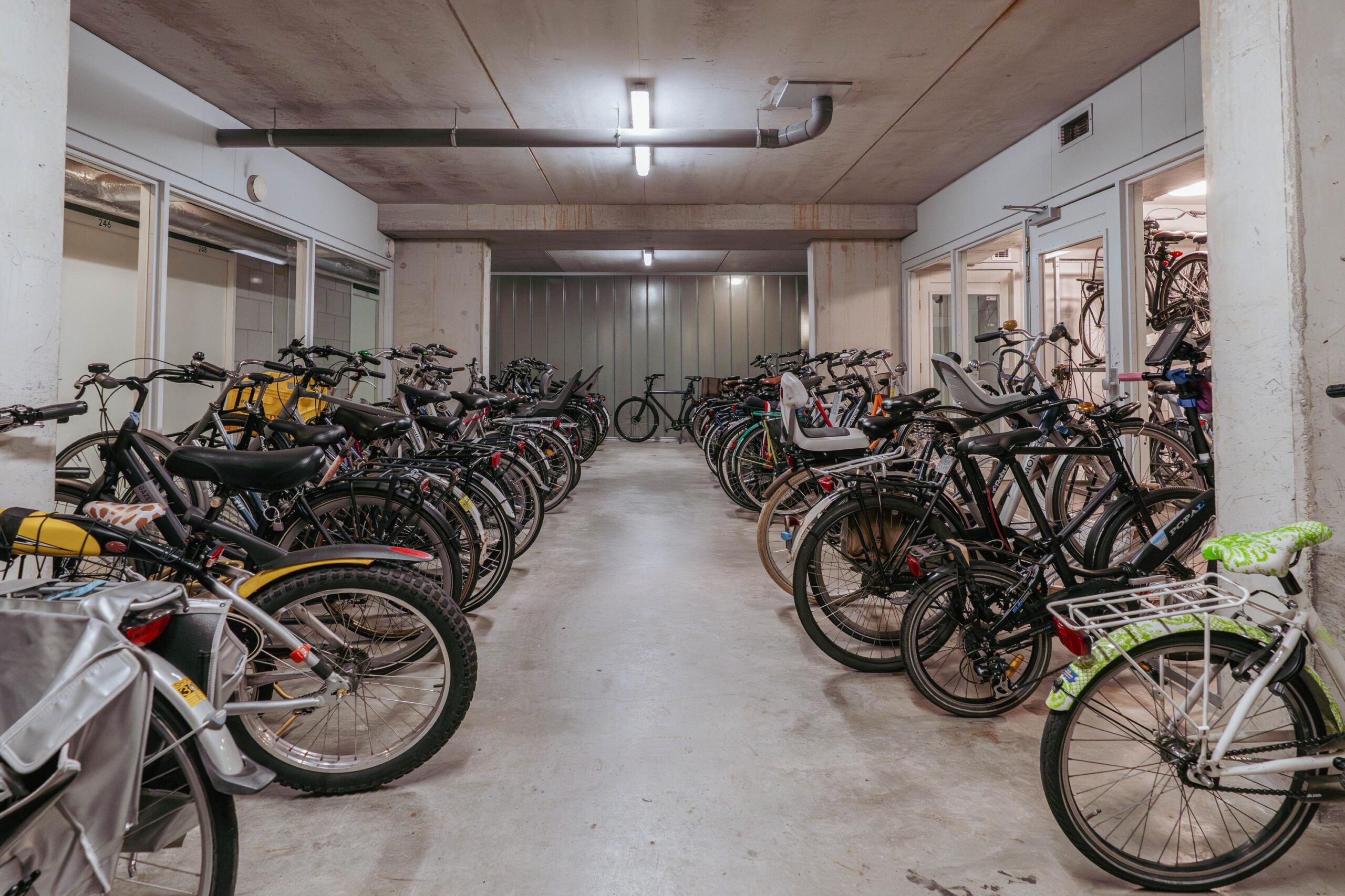 Veembroederhof 35 C in AMSTERDAM-42