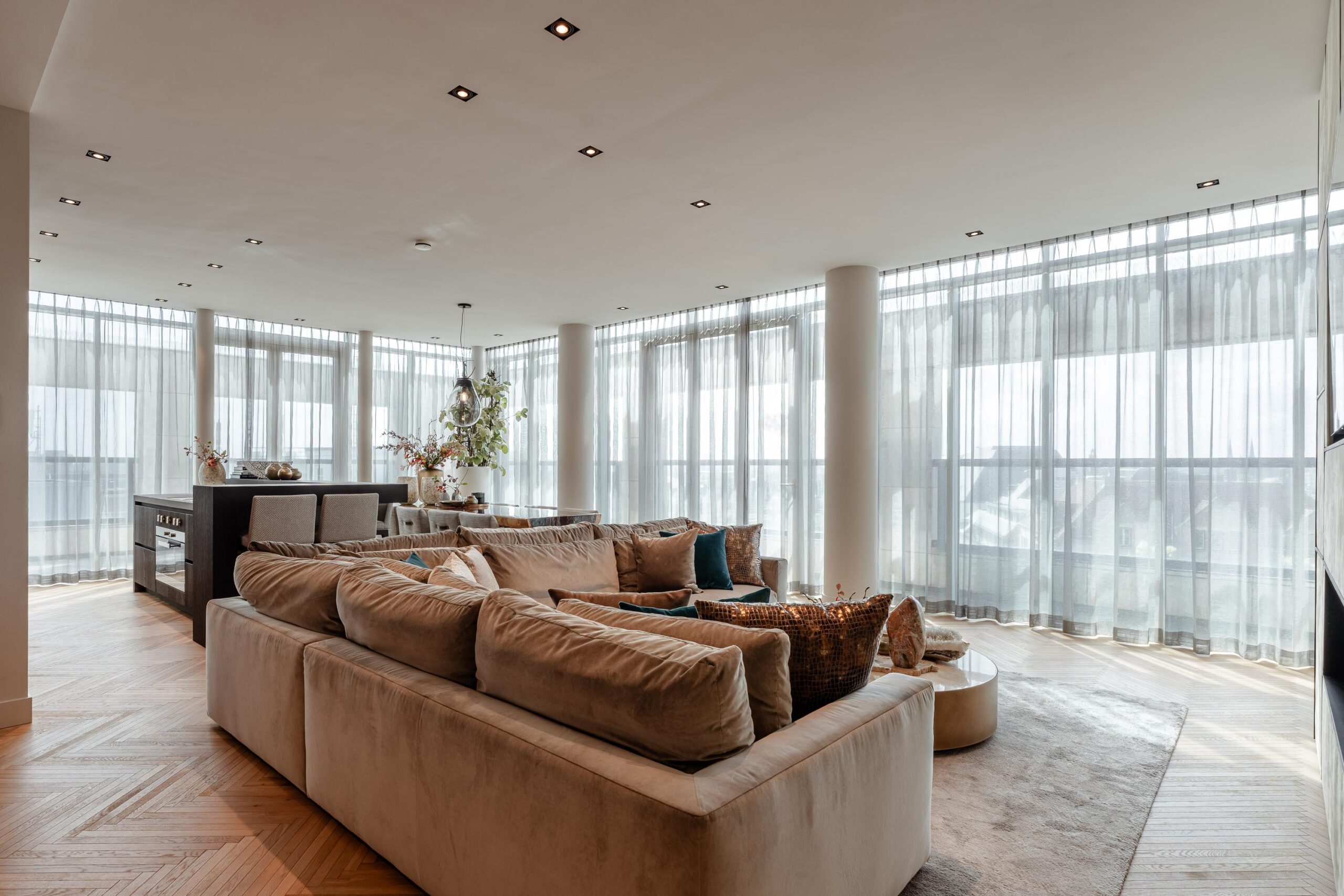 Dam 5 U in AMSTERDAM-4