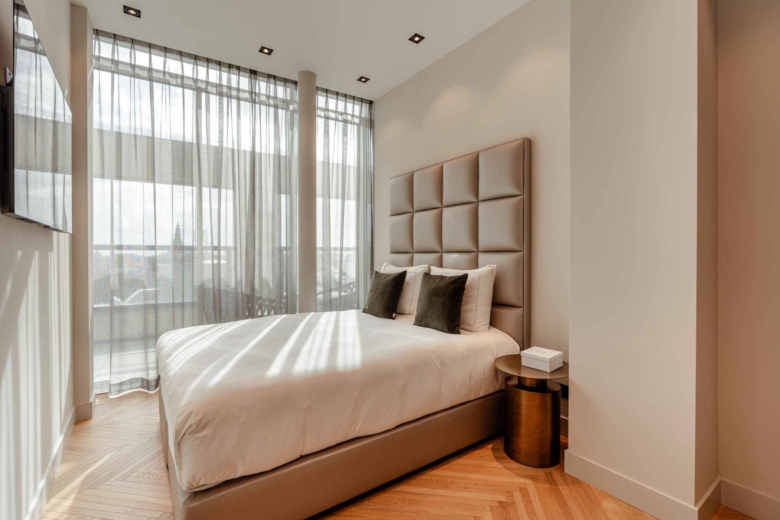 Dam 5 U in AMSTERDAM-27