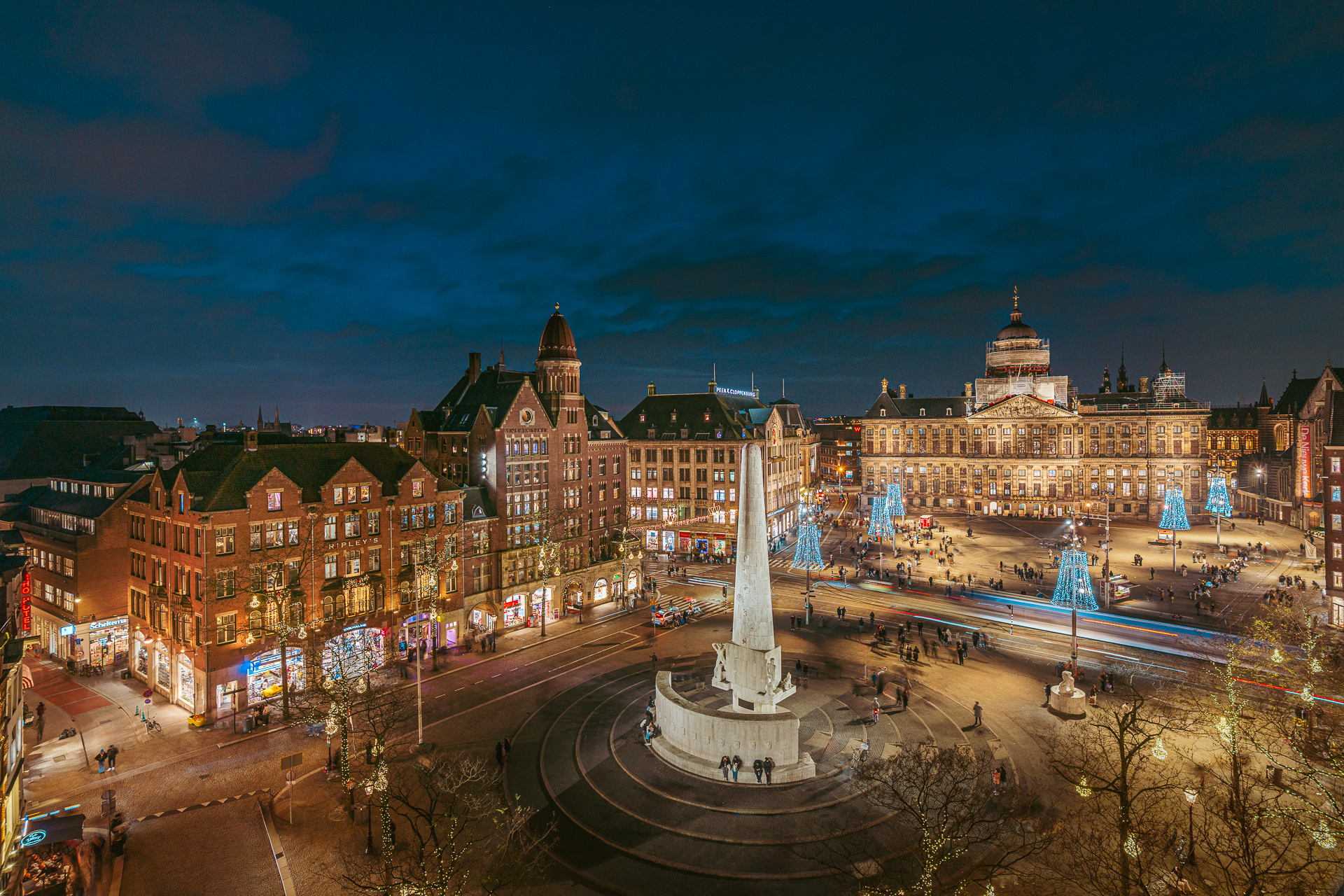 Dam 5 U in AMSTERDAM-2